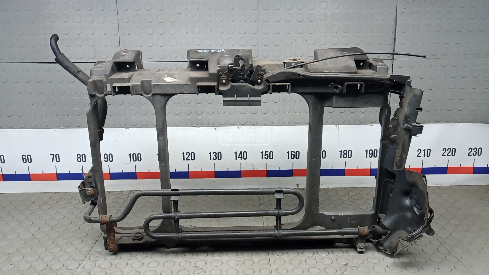 Передняя панель крепления облицовки (телевизор)