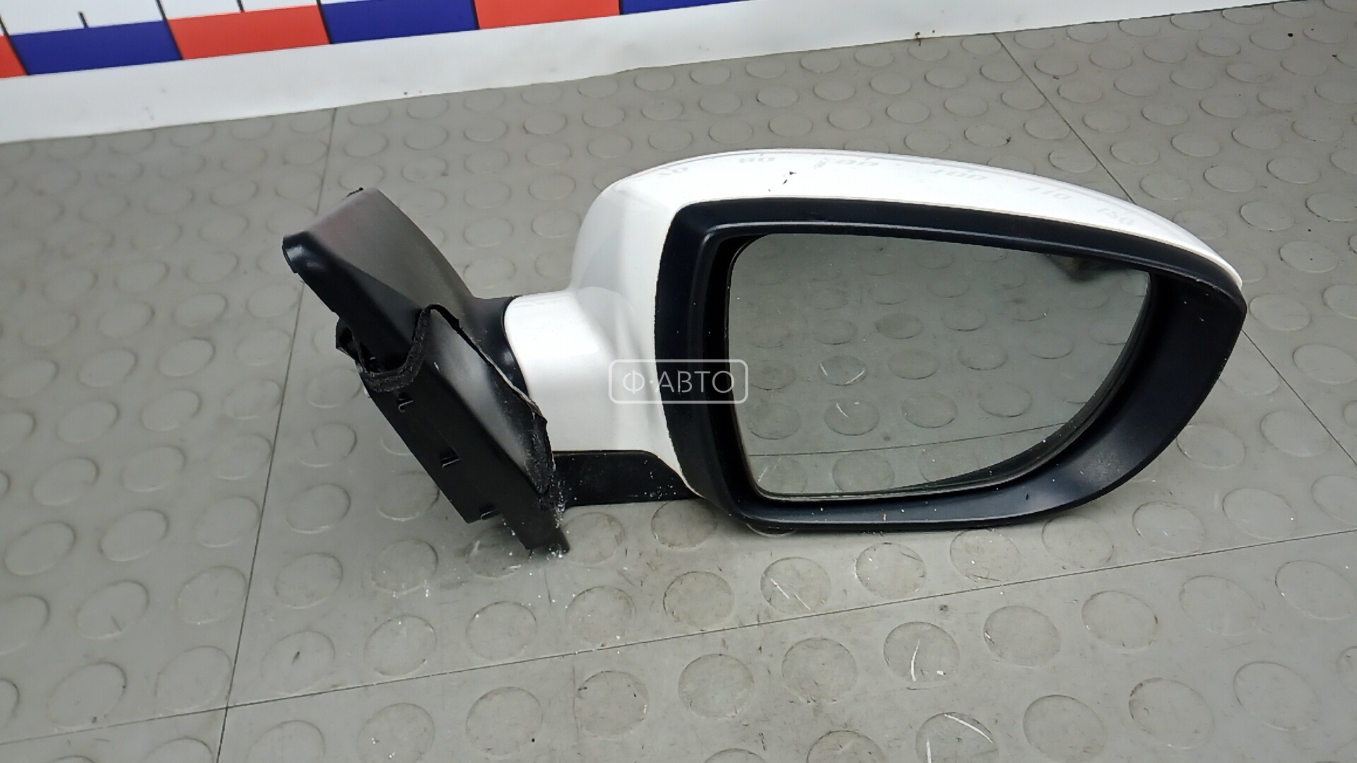 Зеркало наружное правое