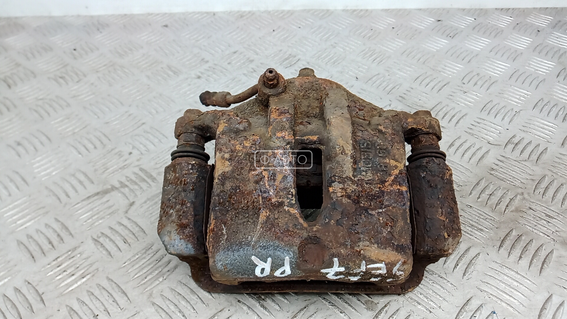 Суппорт тормозной передний правый