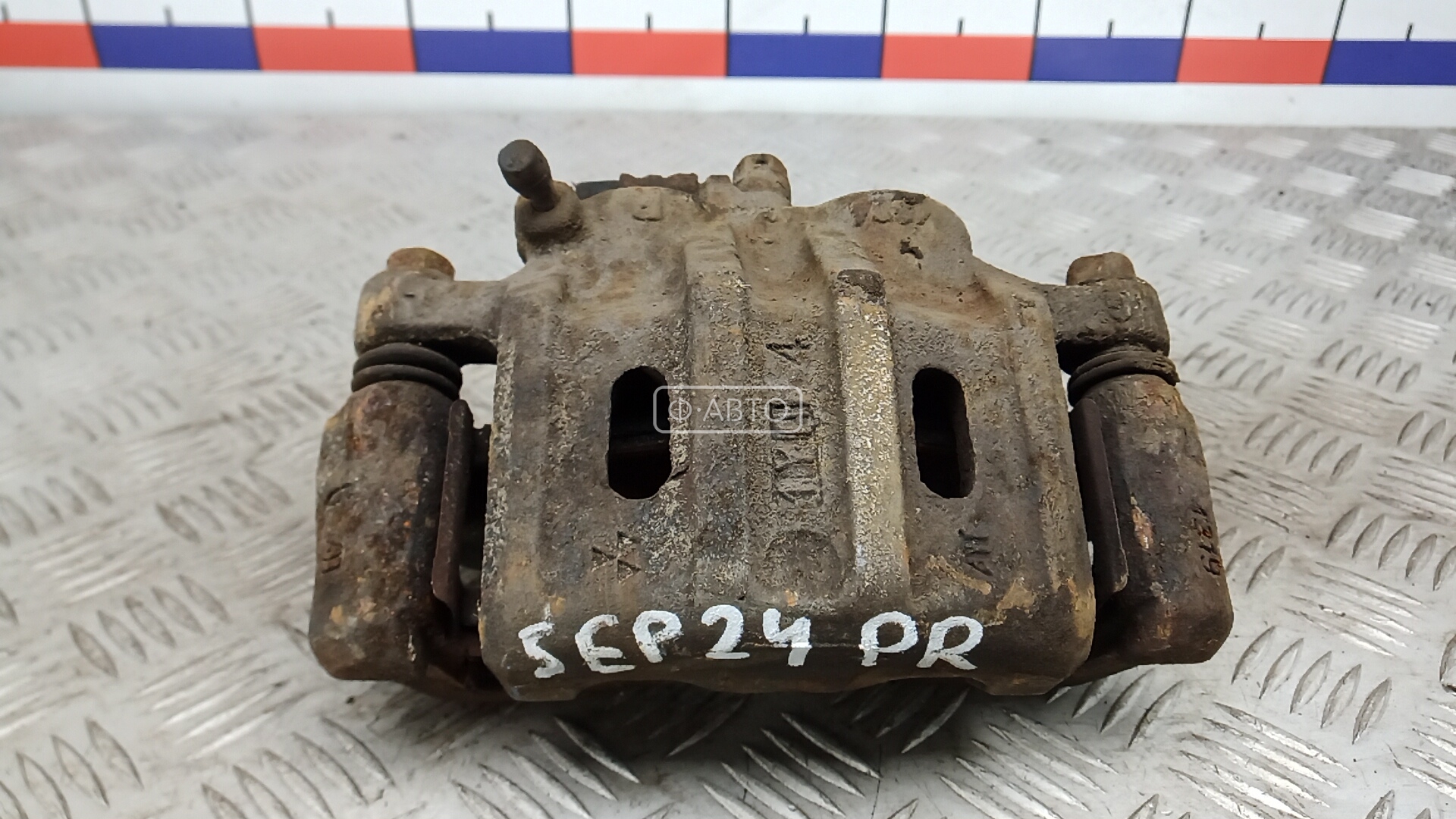 Суппорт тормозной передний правый