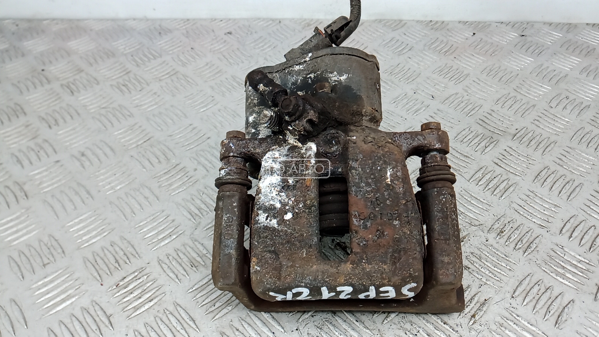 Суппорт тормозной задний правый