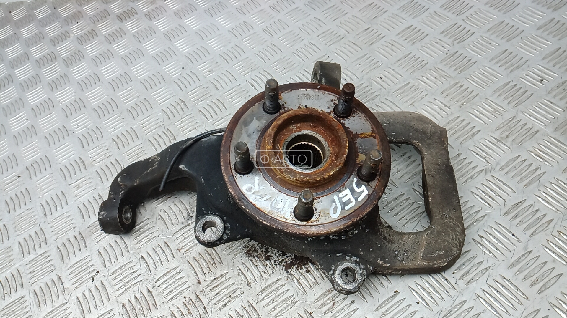 Ступица передняя правая