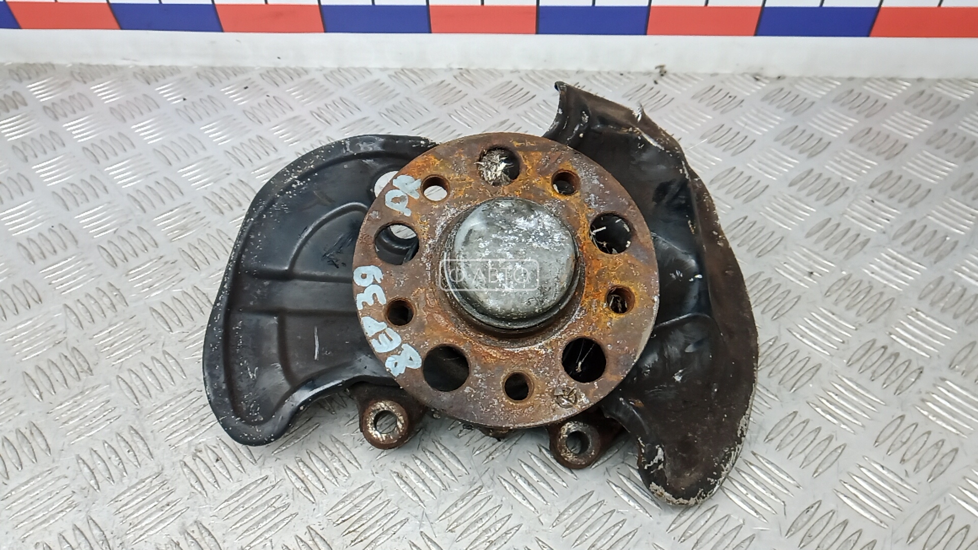 Ступица передняя правая