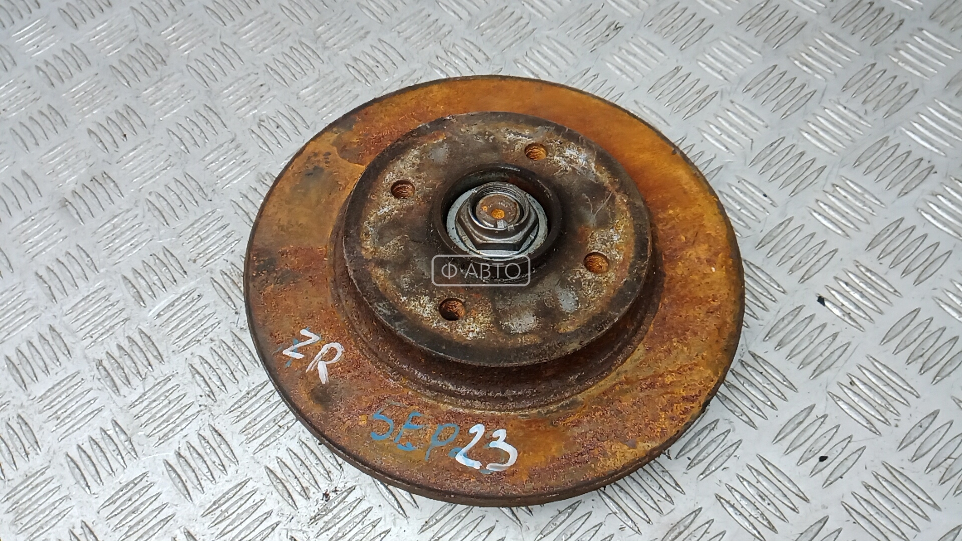 Ступица задняя правая
