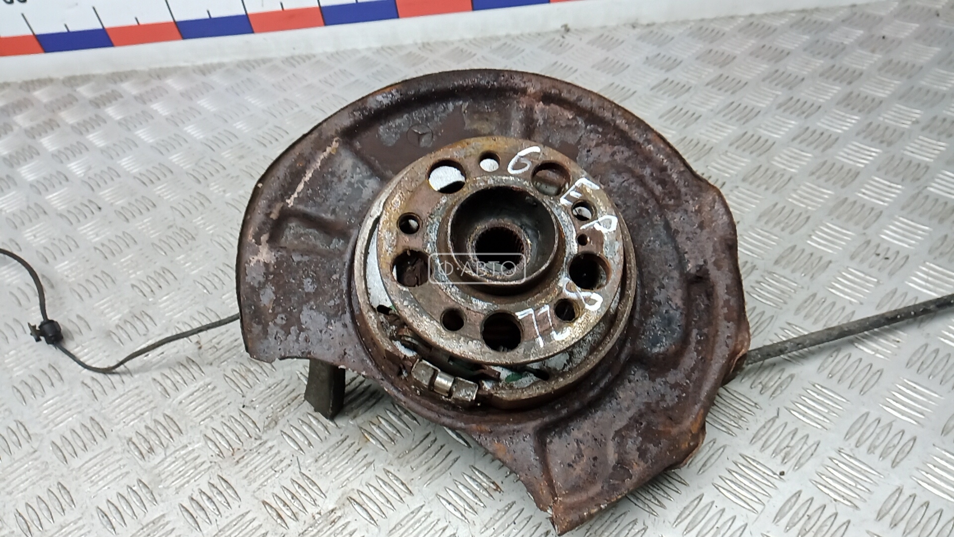 Ступица задняя левая