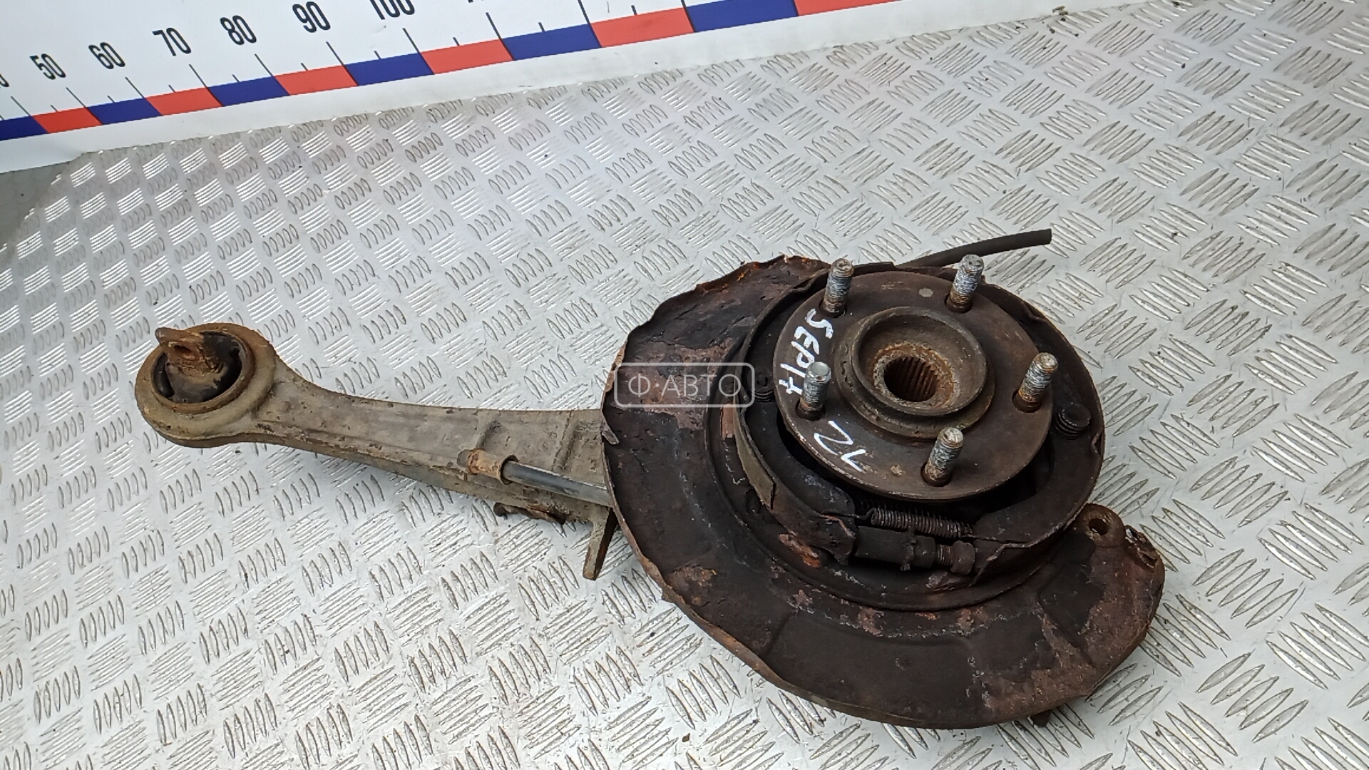 Ступица задняя левая