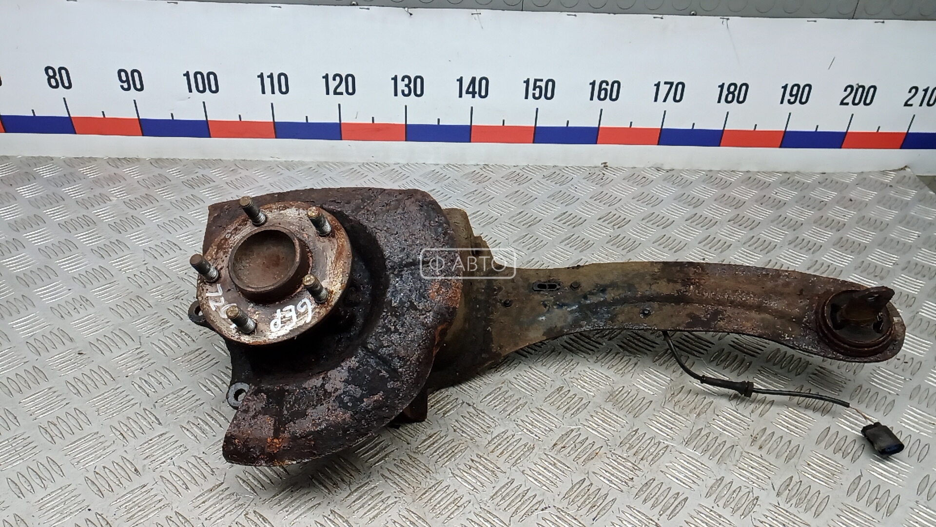 Ступица задняя левая