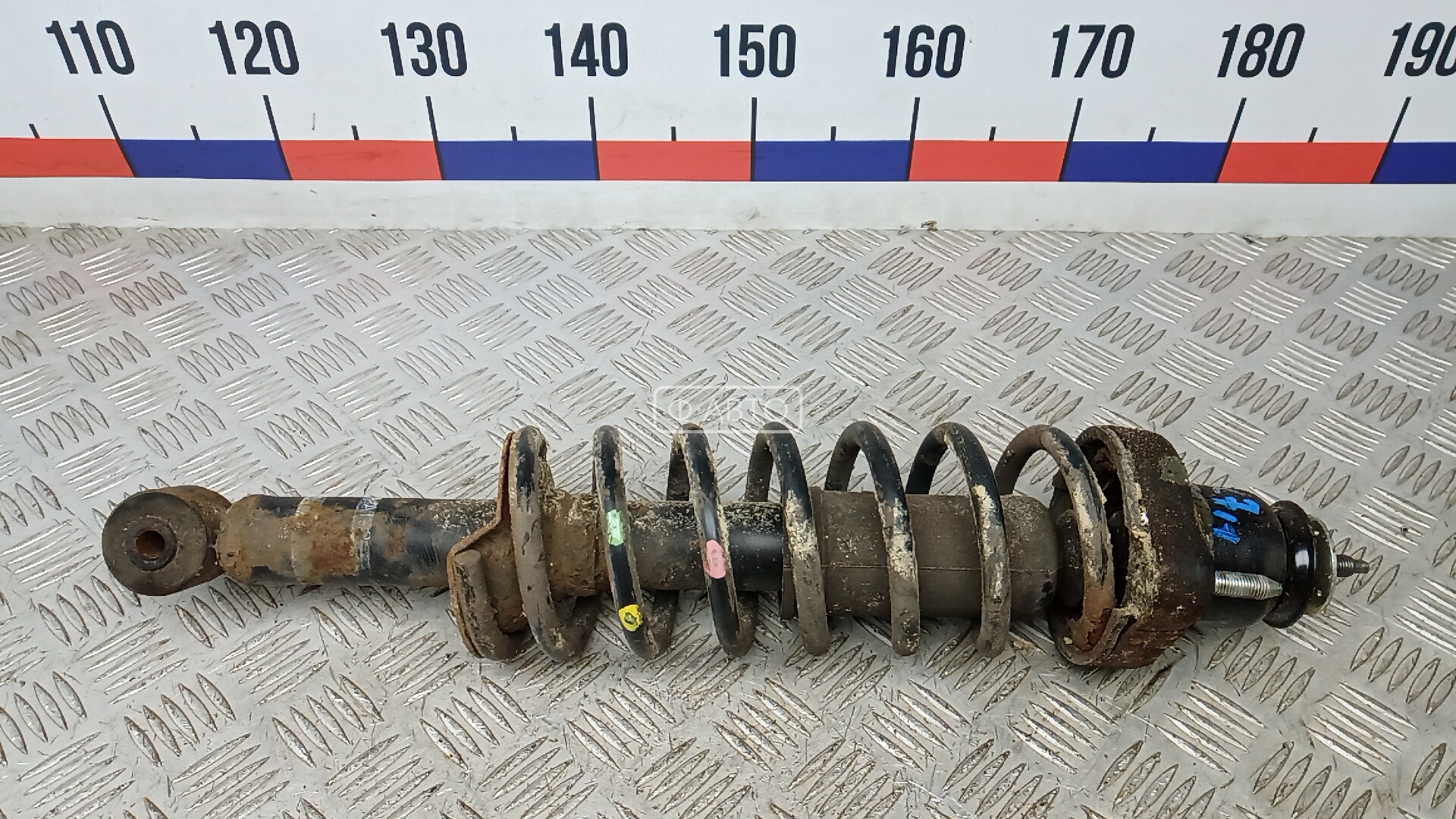 Стойка задняя правая