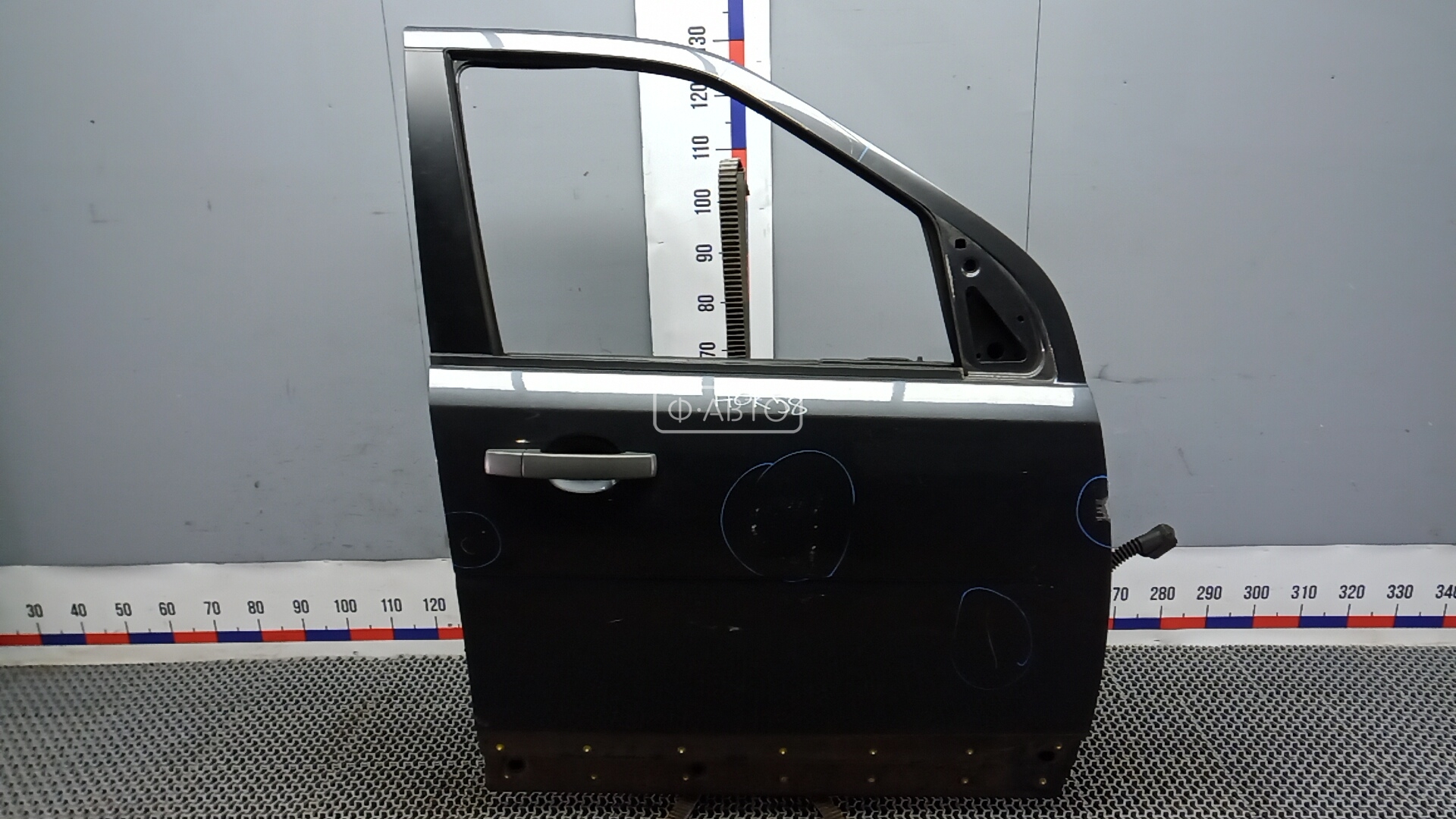 Дверь передняя правая