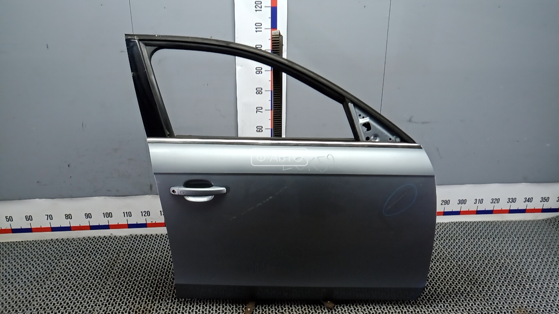 Дверь передняя правая