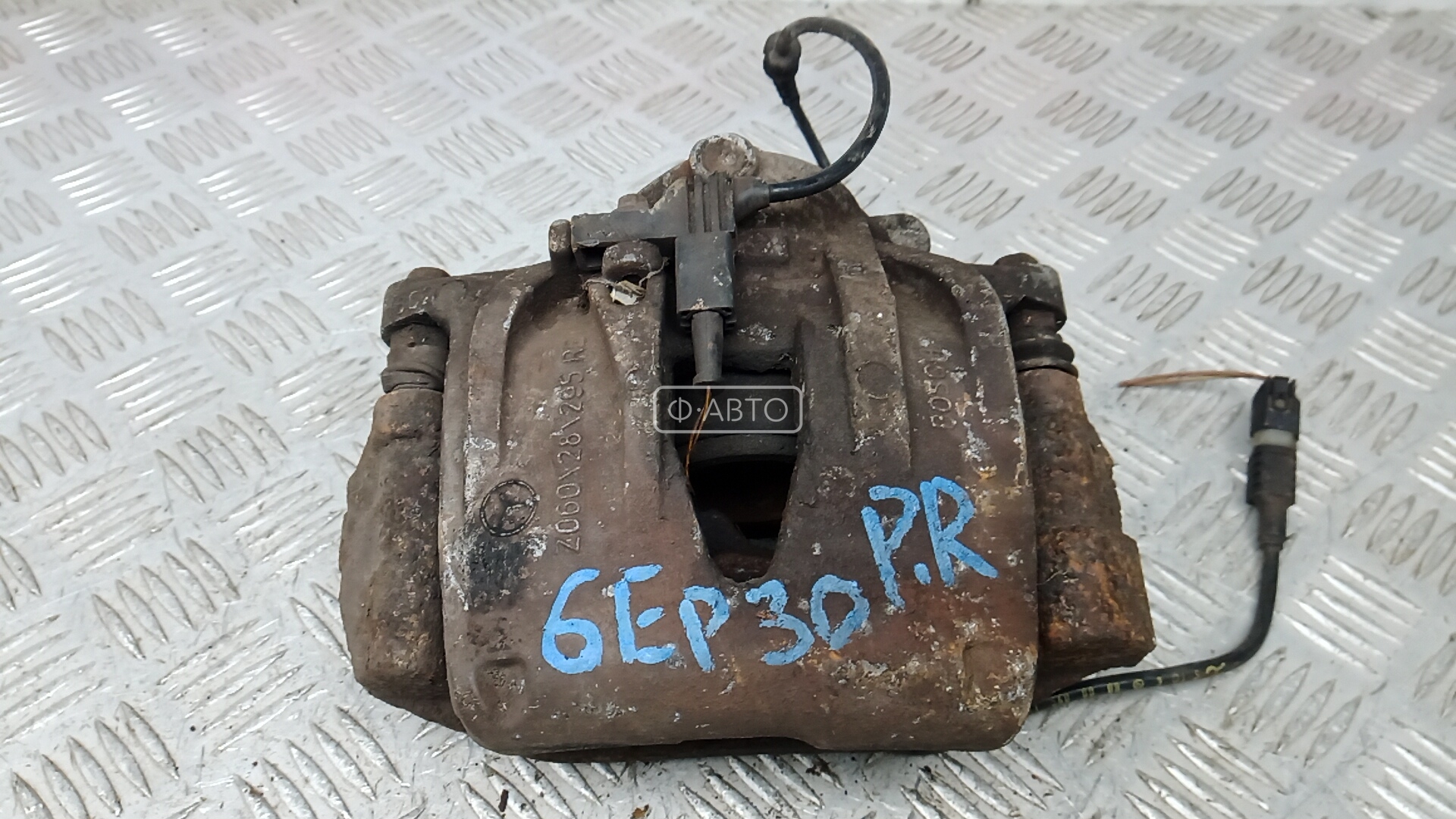 Суппорт тормозной передний правый