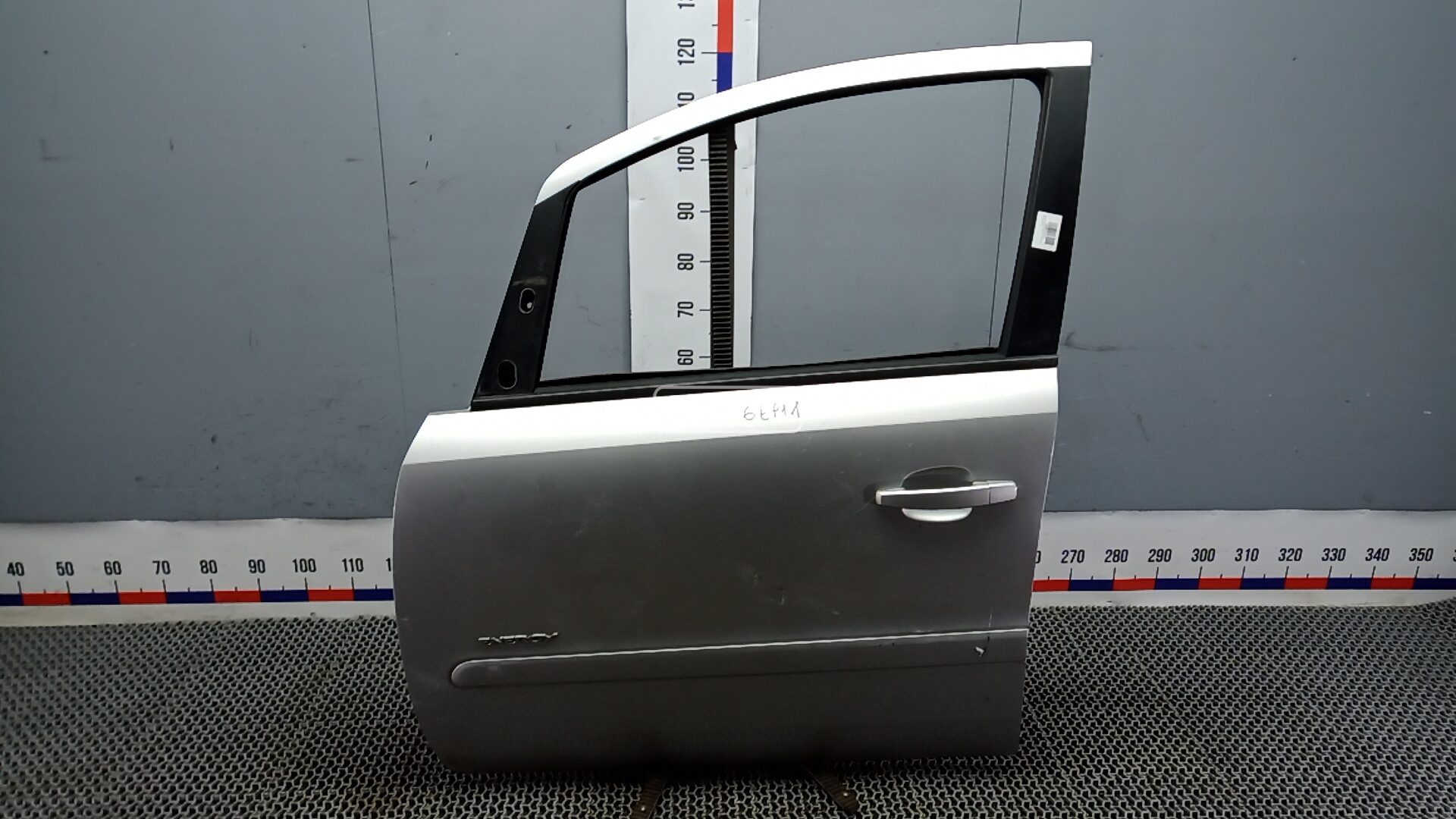 Дверь передняя левая