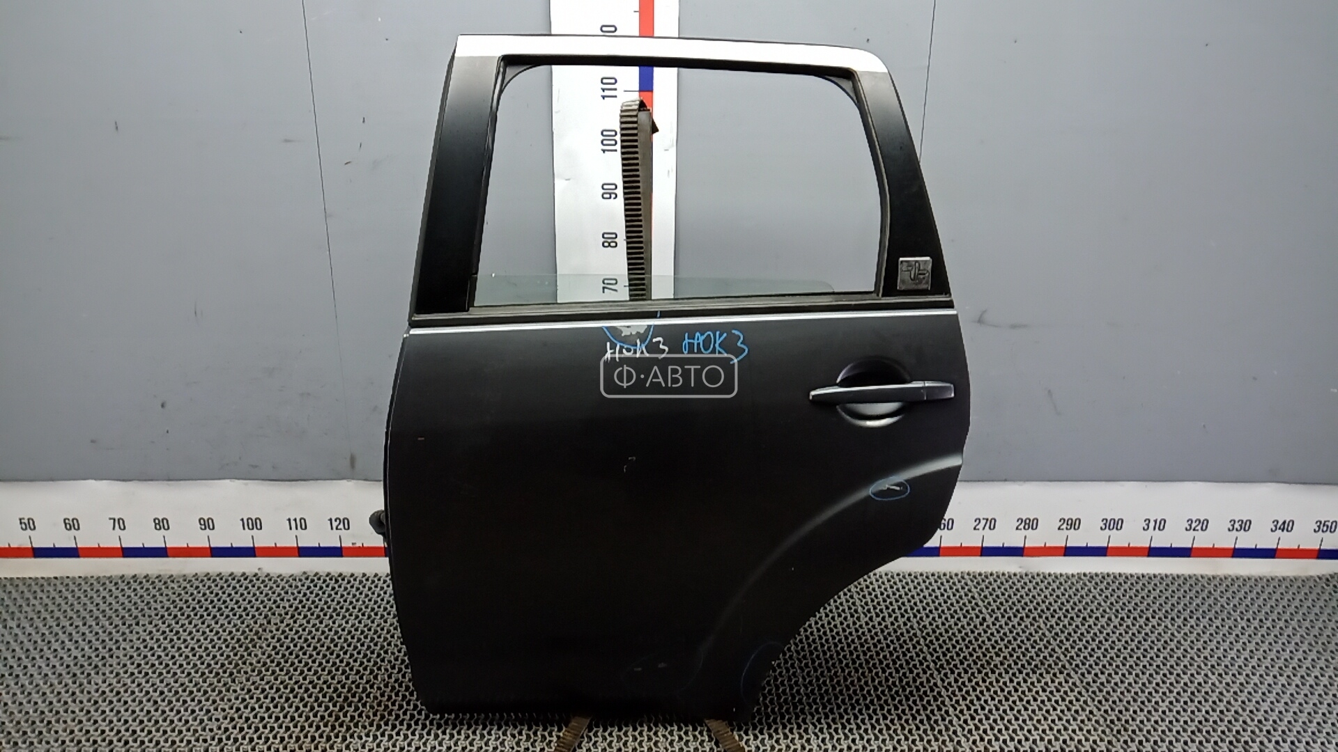 Дверь задняя левая