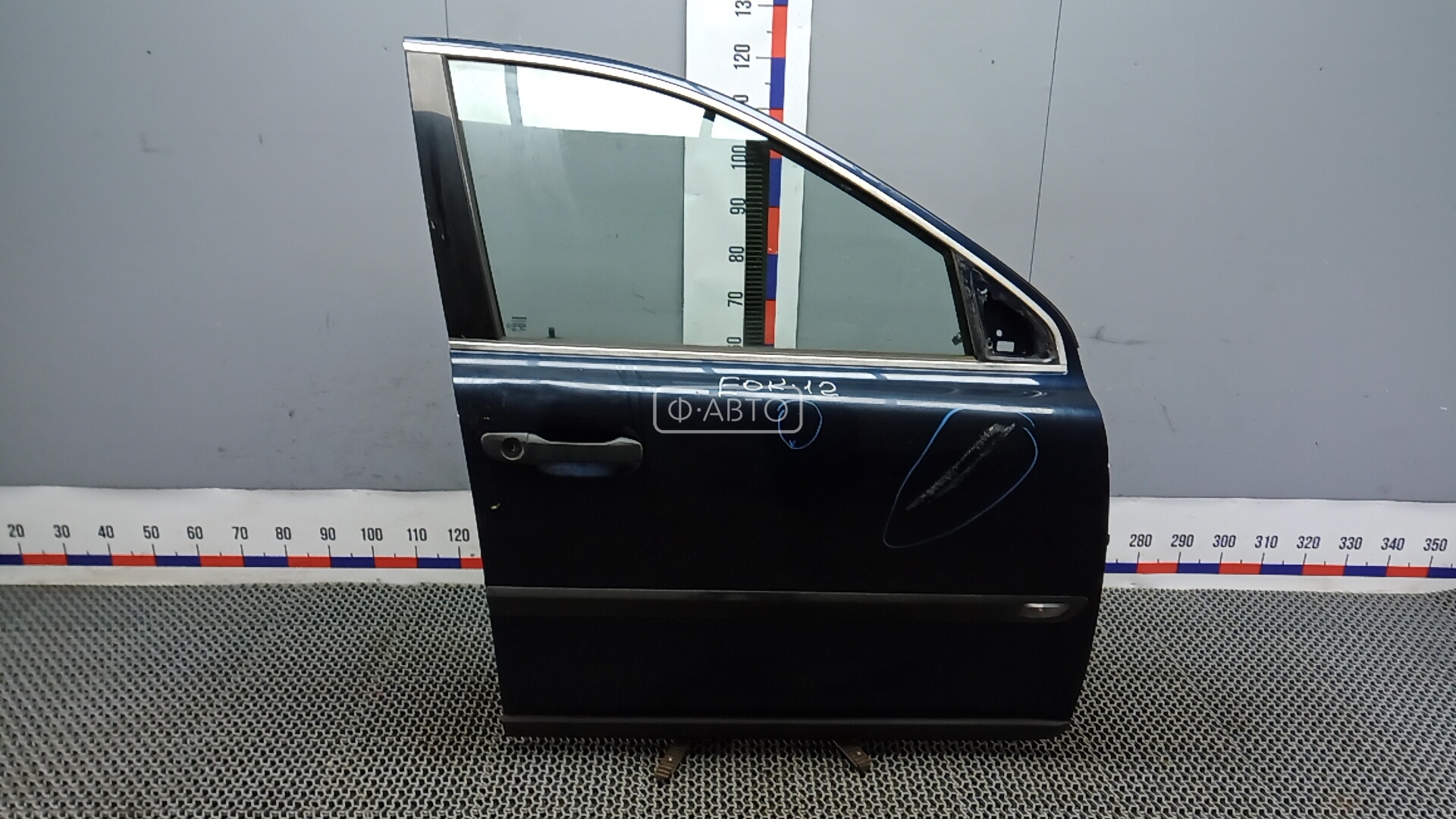 Дверь передняя правая