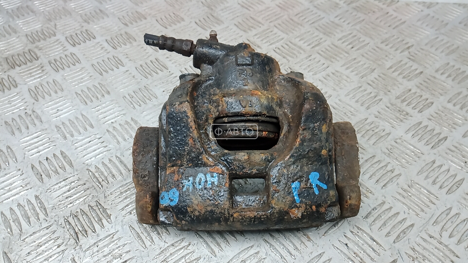 Суппорт тормозной передний правый