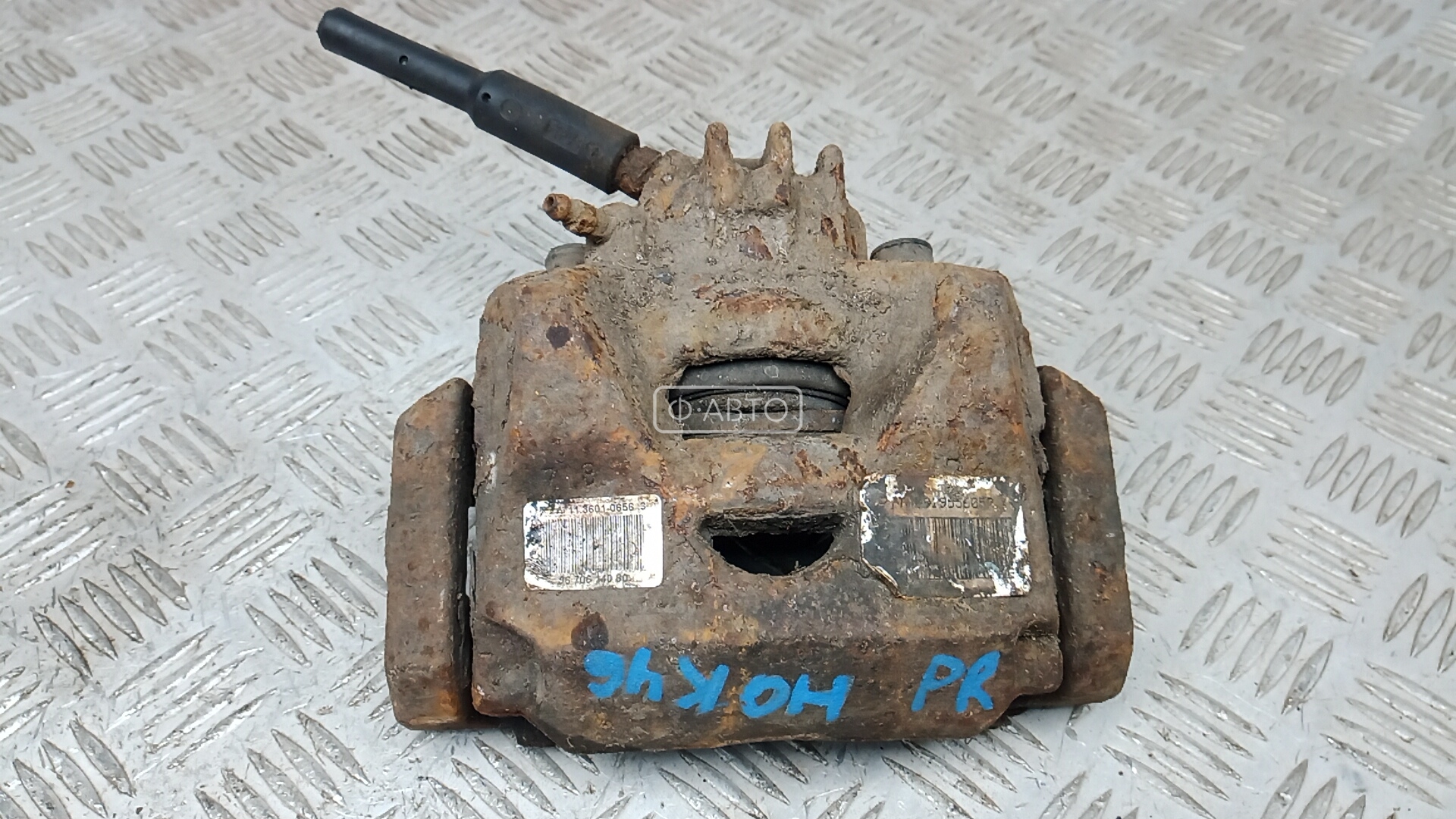 Суппорт тормозной передний правый