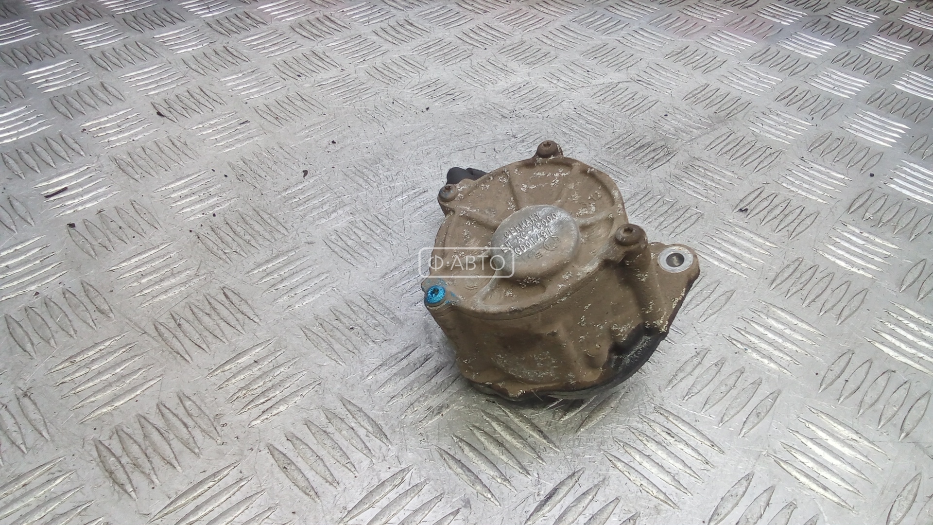 Насос вакуумный