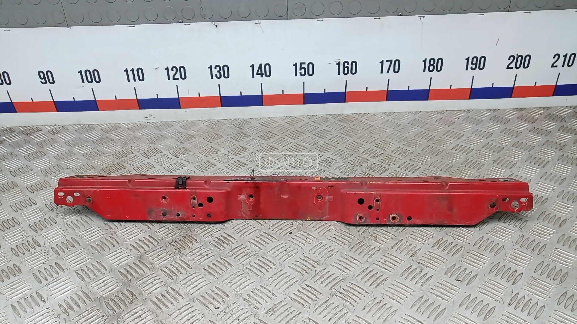 Рамка капота