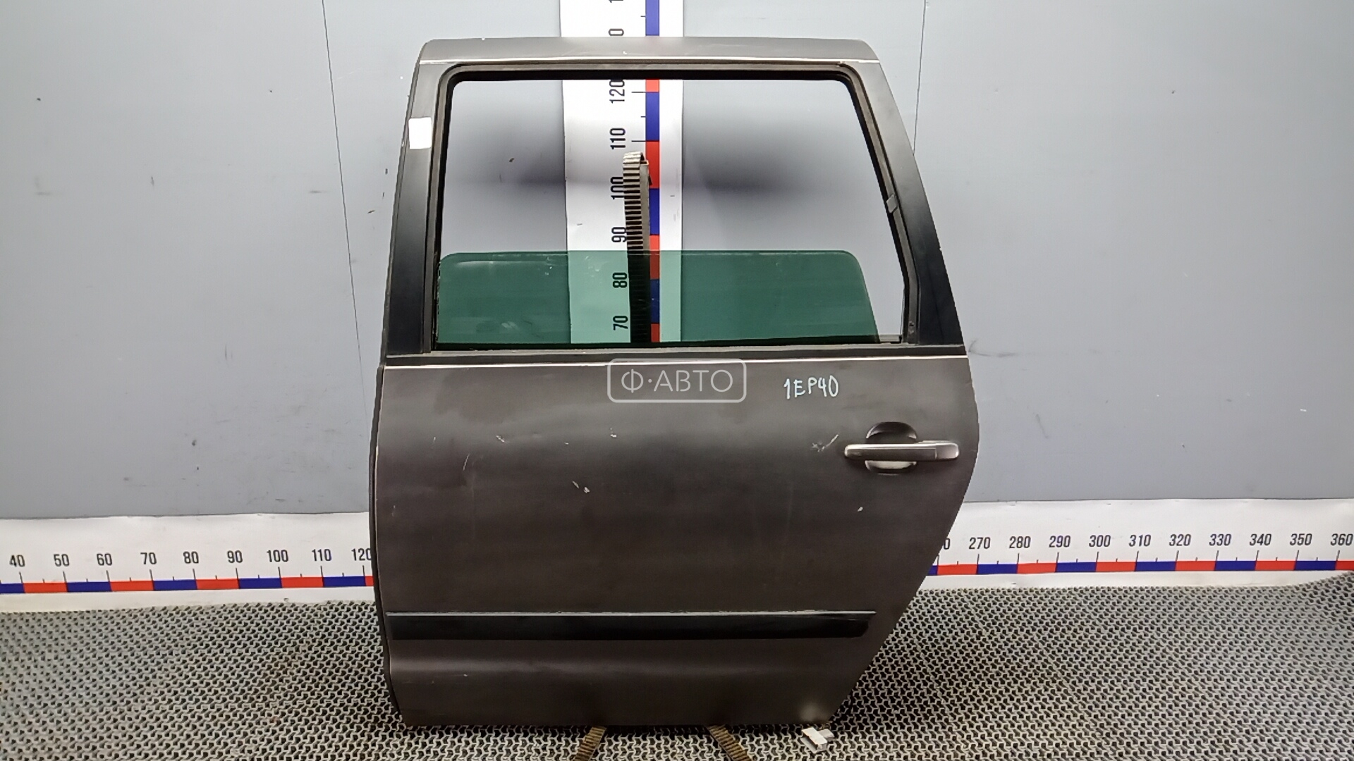 Дверь задняя левая