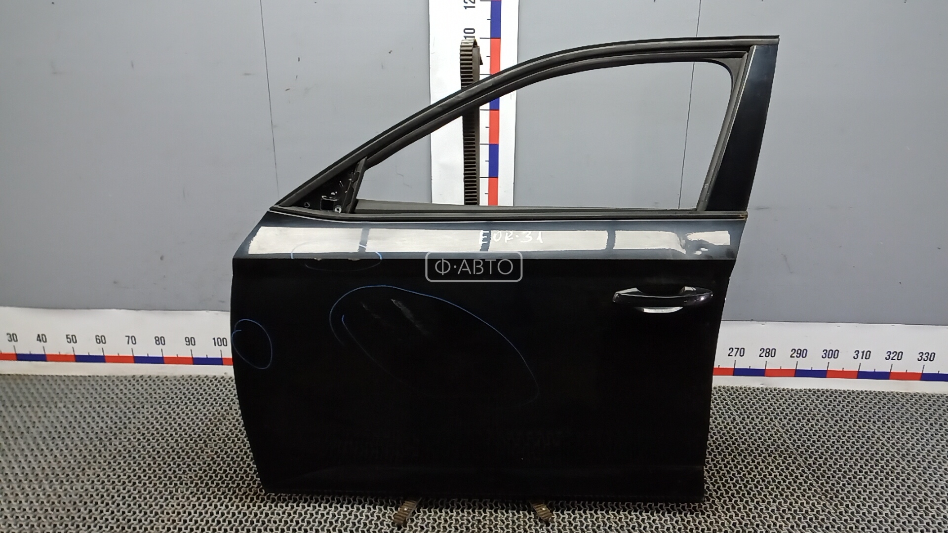 Дверь передняя левая