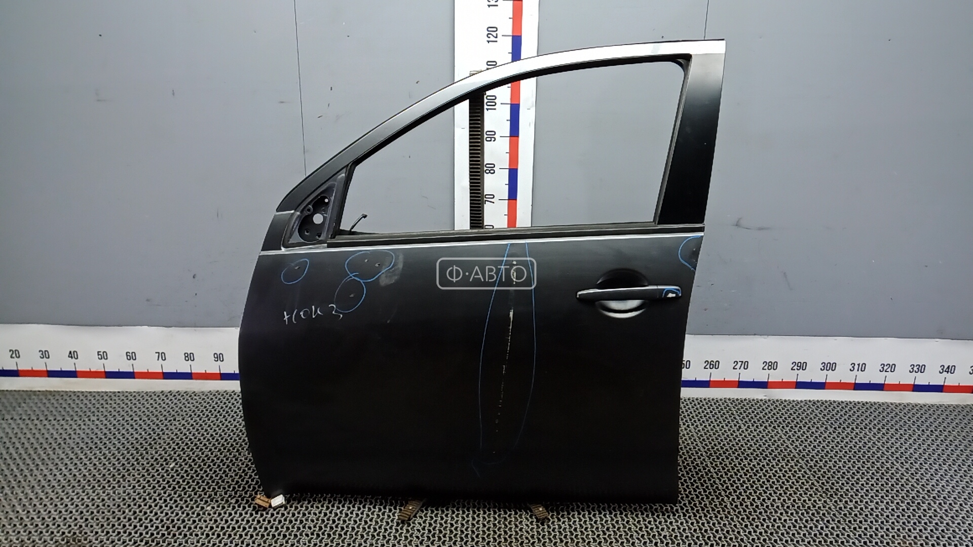 Дверь передняя левая