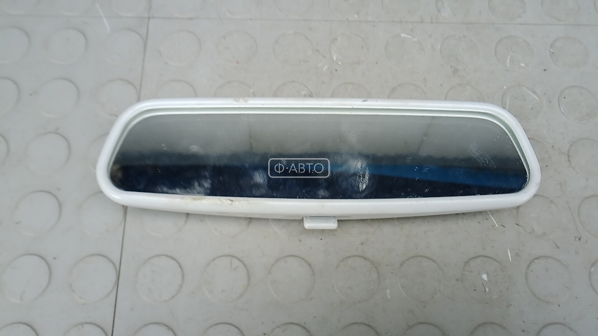 Зеркало салона