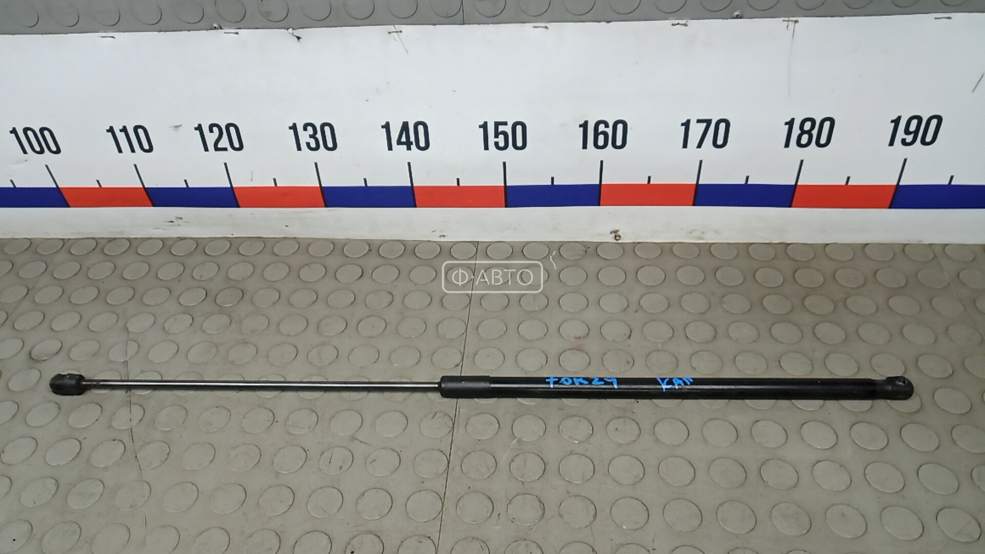 Амортизатор капота