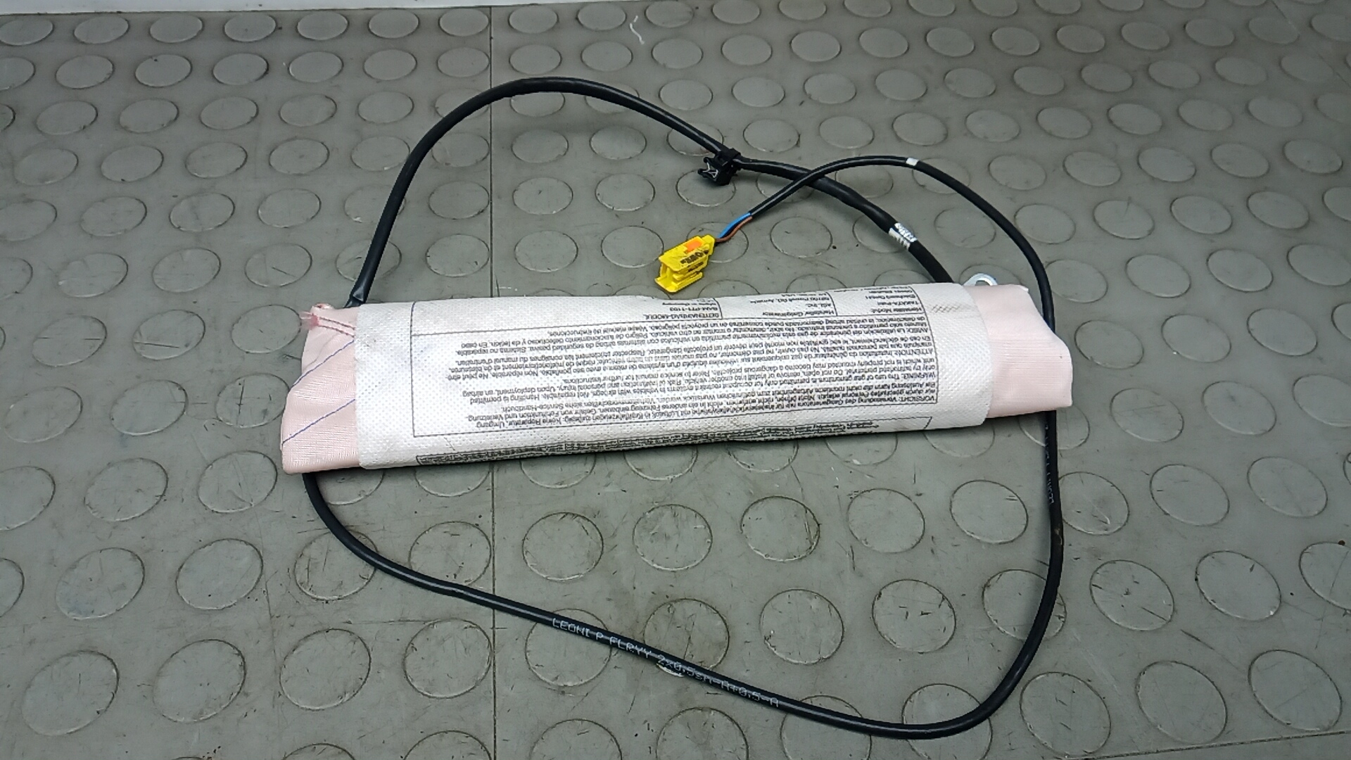 Подушка сидения водителя