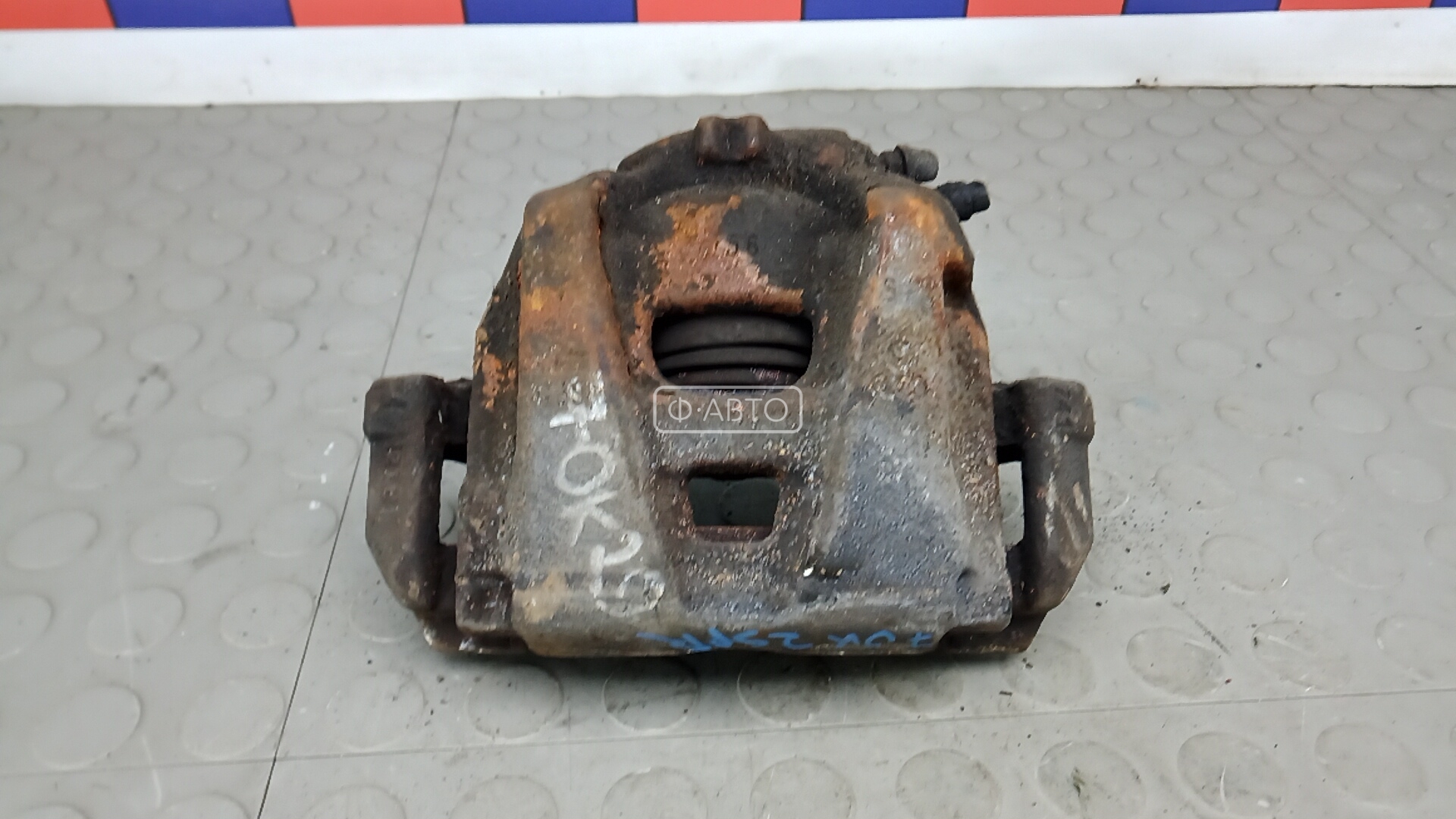 Суппорт тормозной передний правый