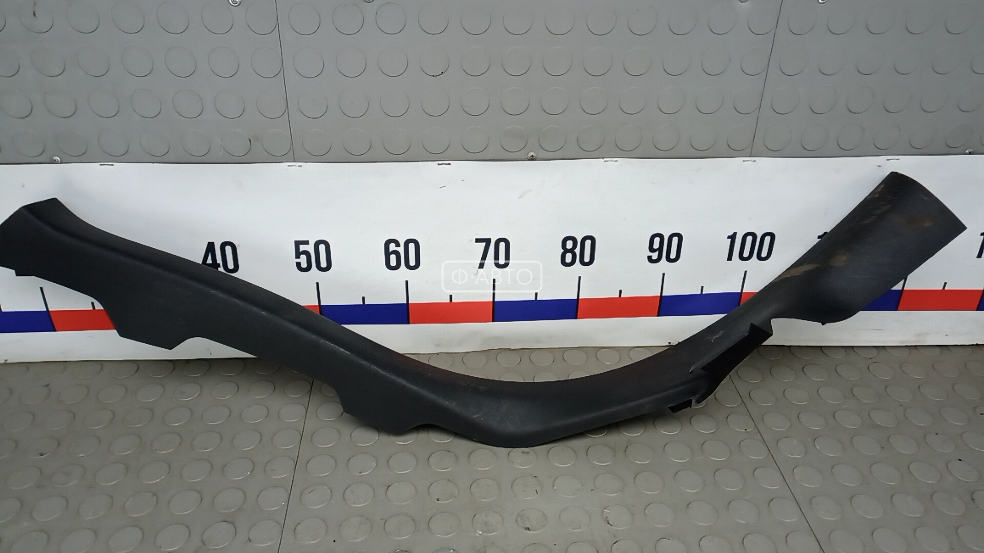 Накладка порога внутренняя левая