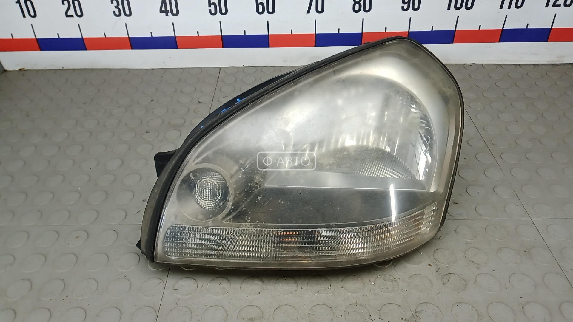 Фара левая