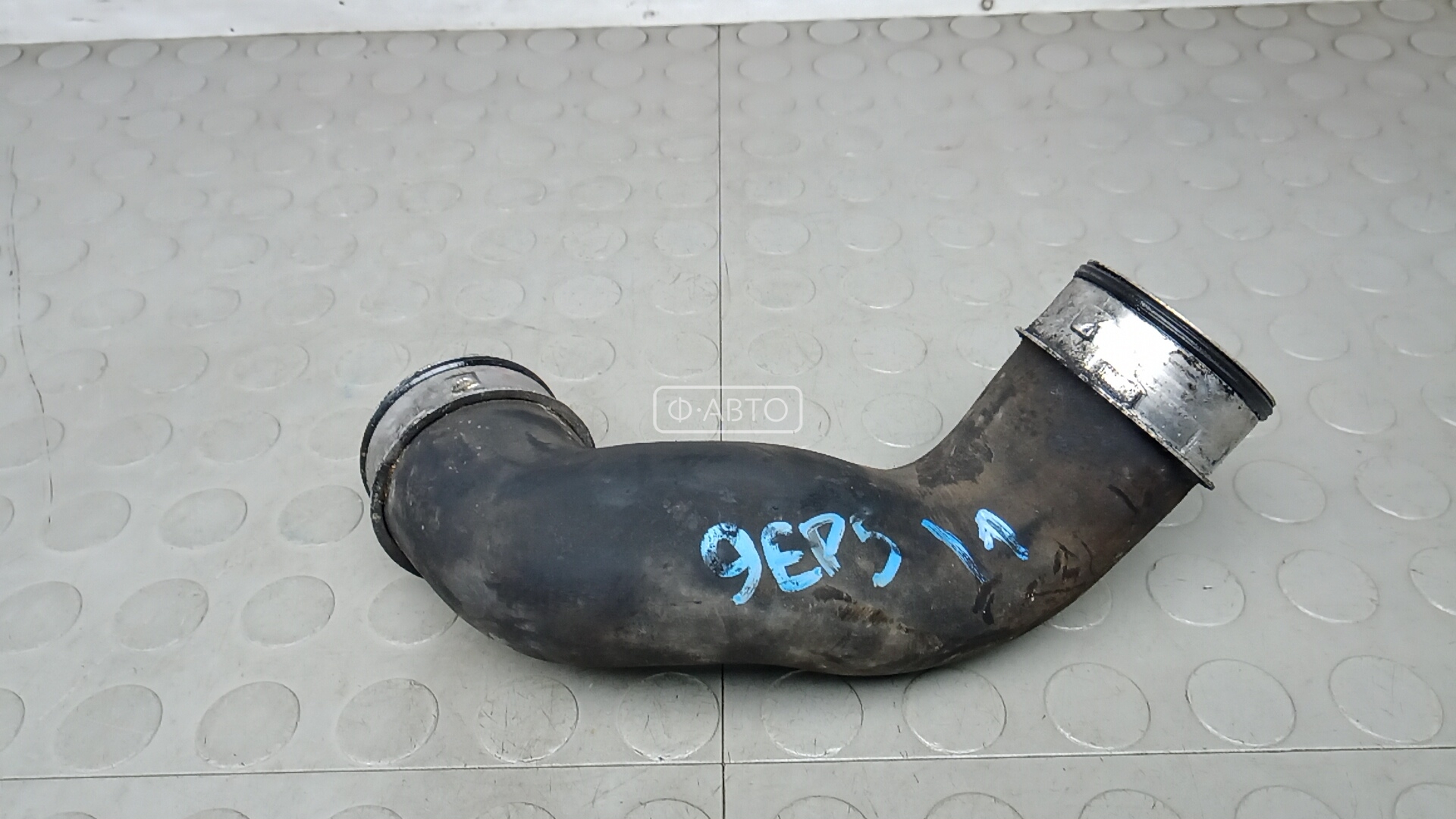 Патрубок интеркулера