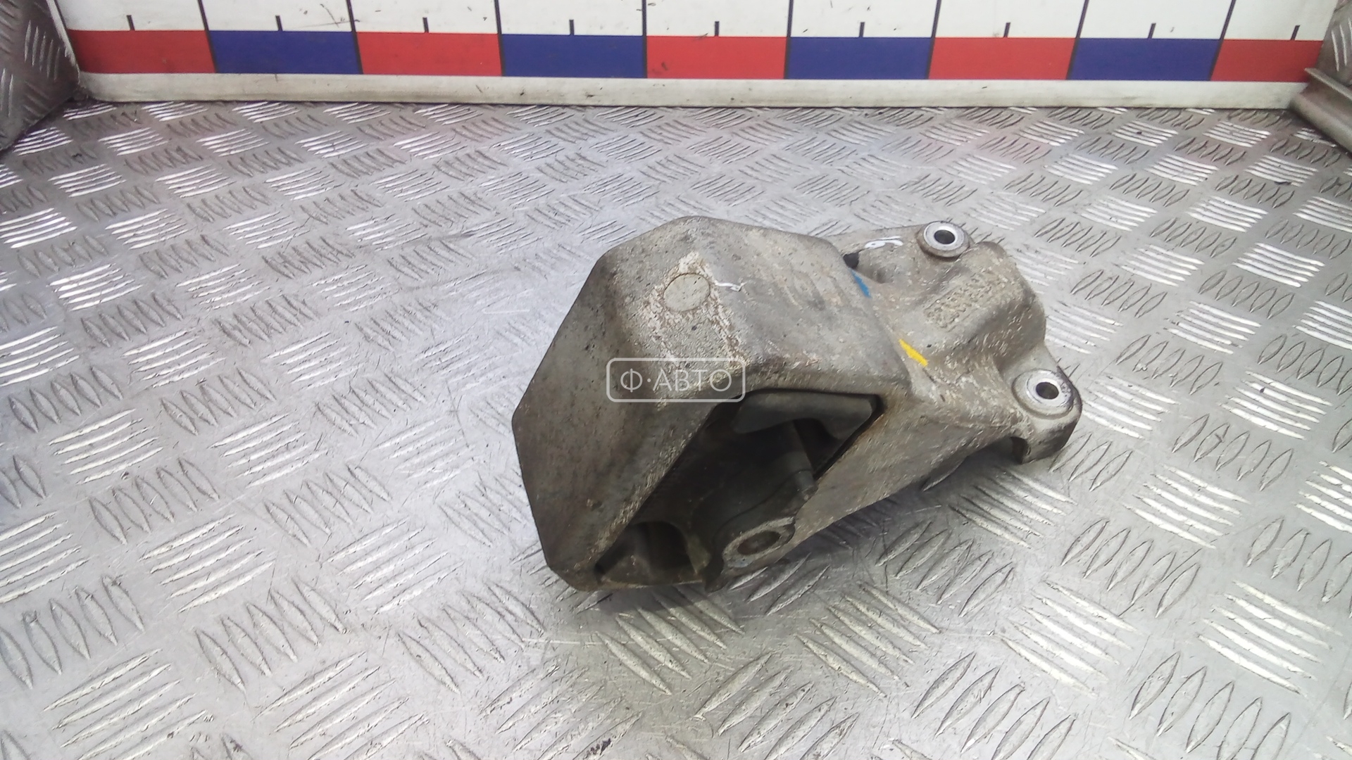 Подушка двигателя дизельная