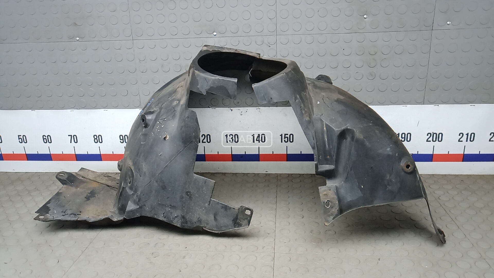 Защита арок (защита крыла, подкрылок) передняя левая