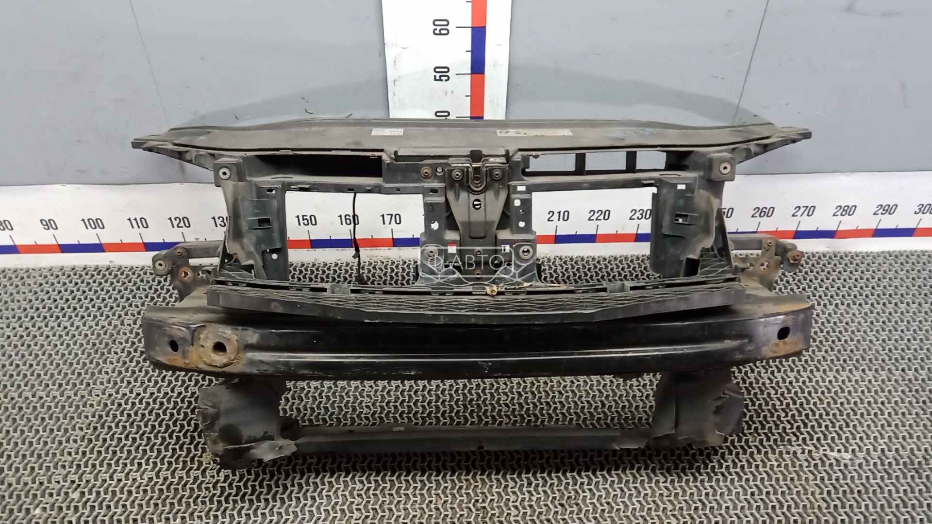 Передняя панель крепления облицовки (телевизор)