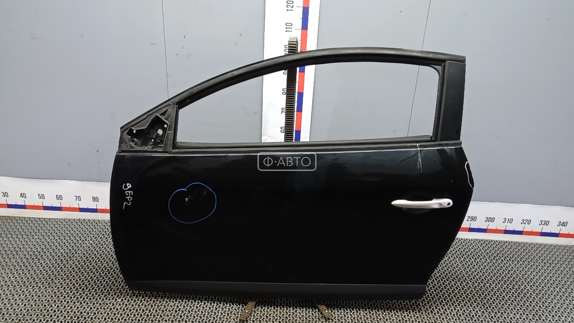Дверь передняя левая