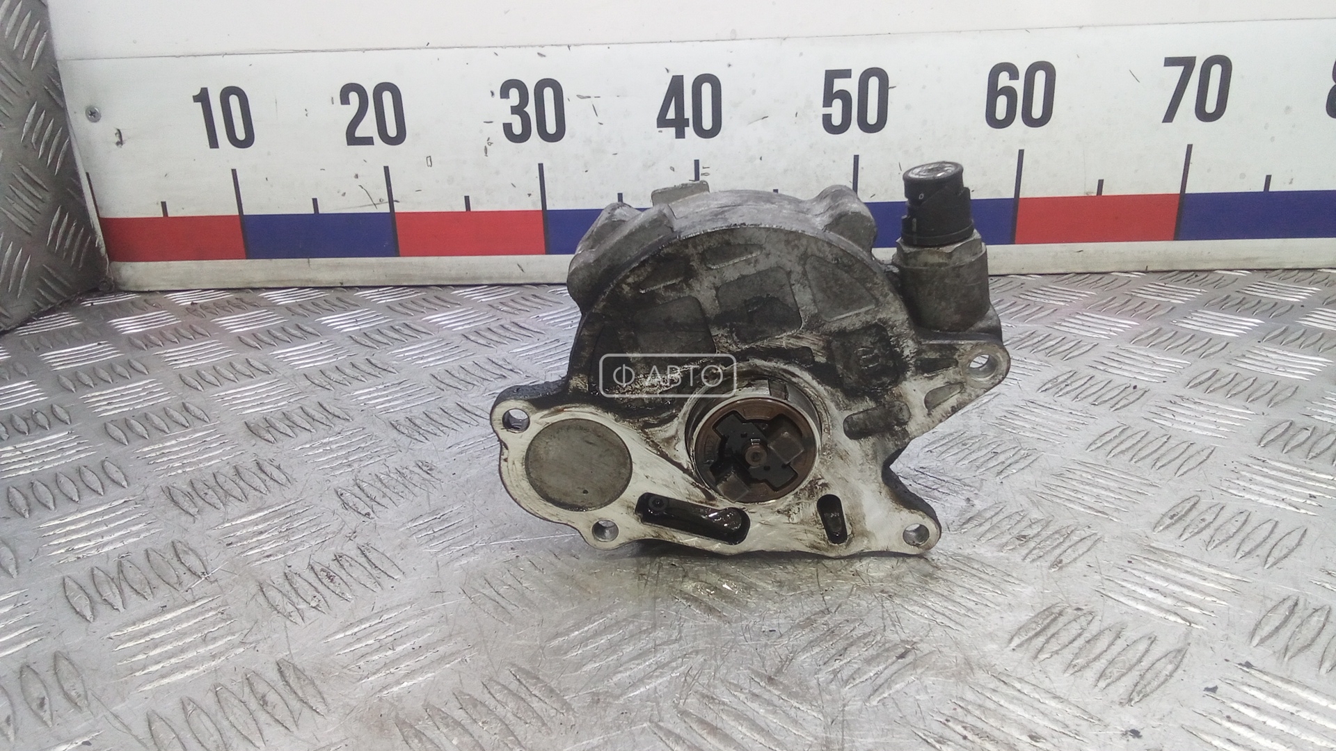 Насос вакуумный