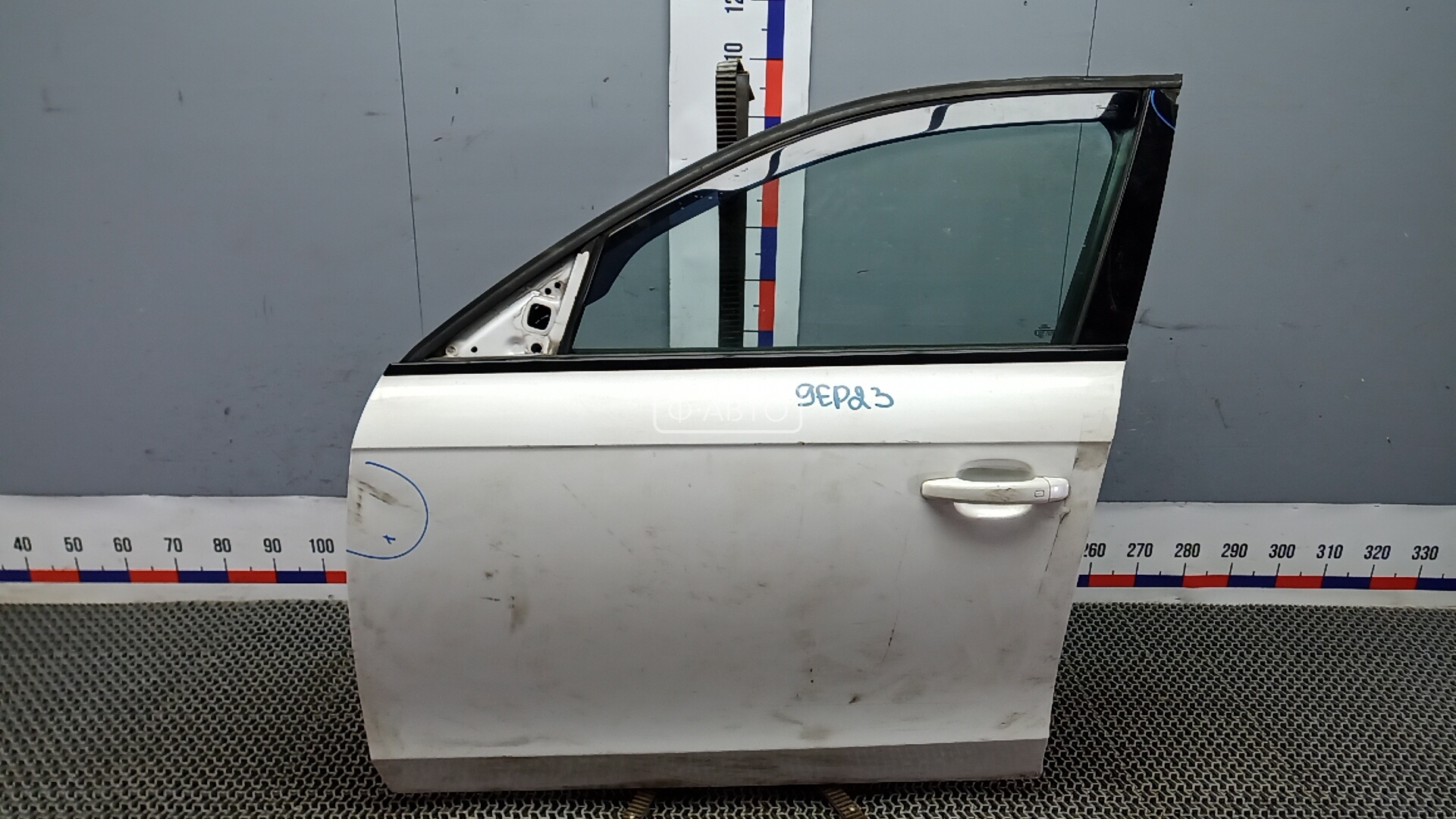 Дверь передняя левая