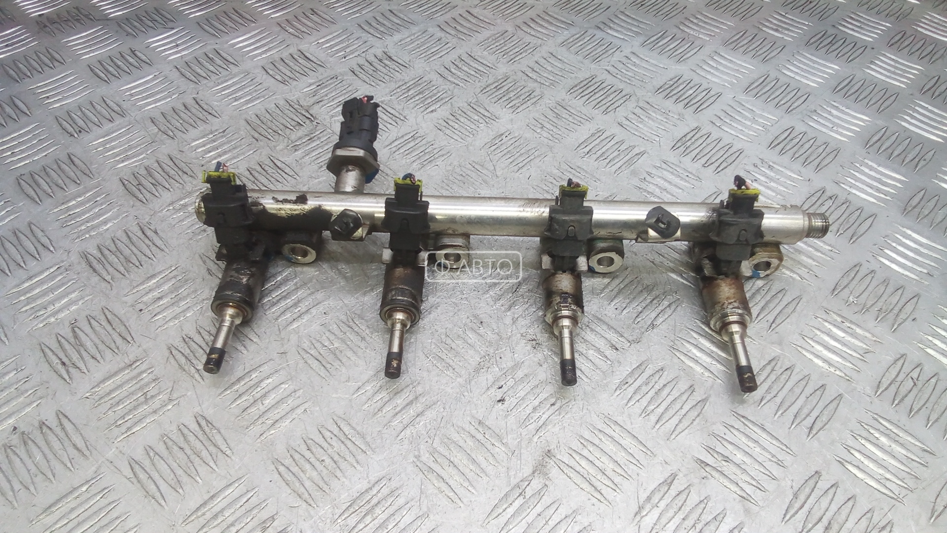 Топливная рампа бензиновая