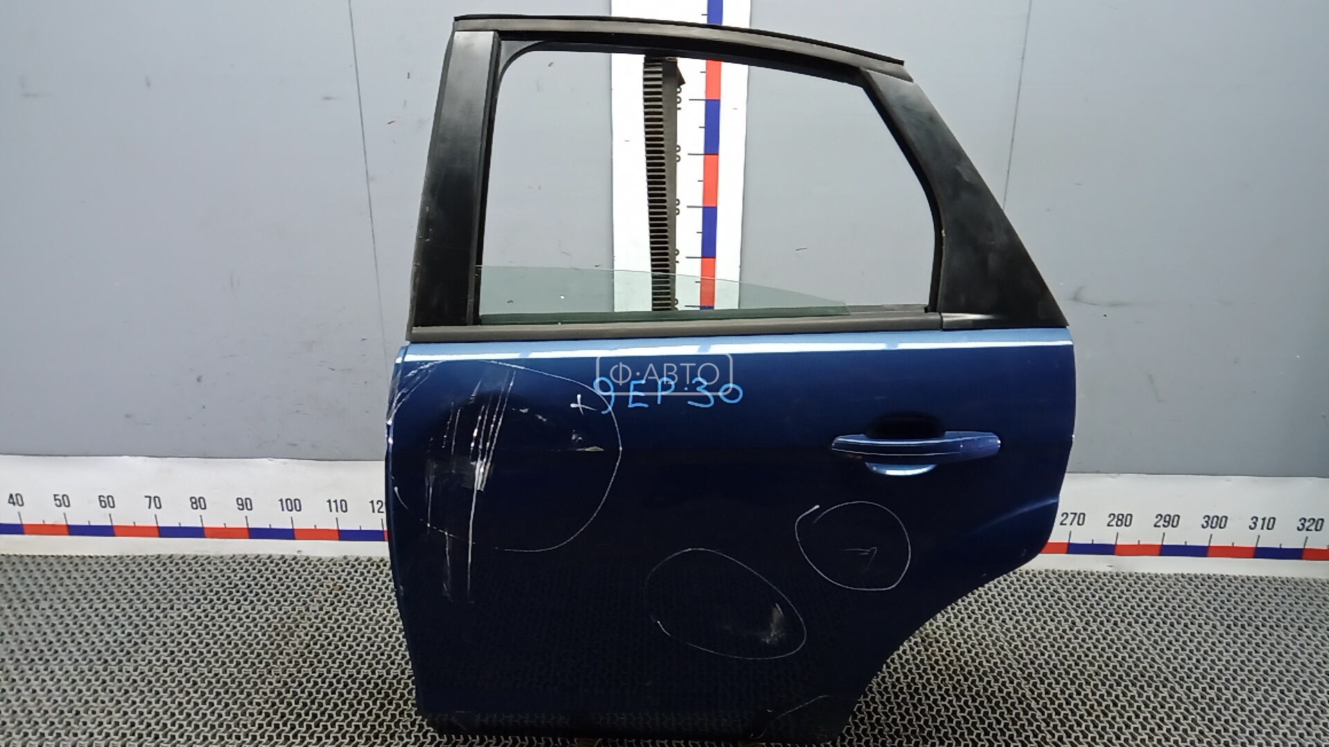 Дверь задняя левая