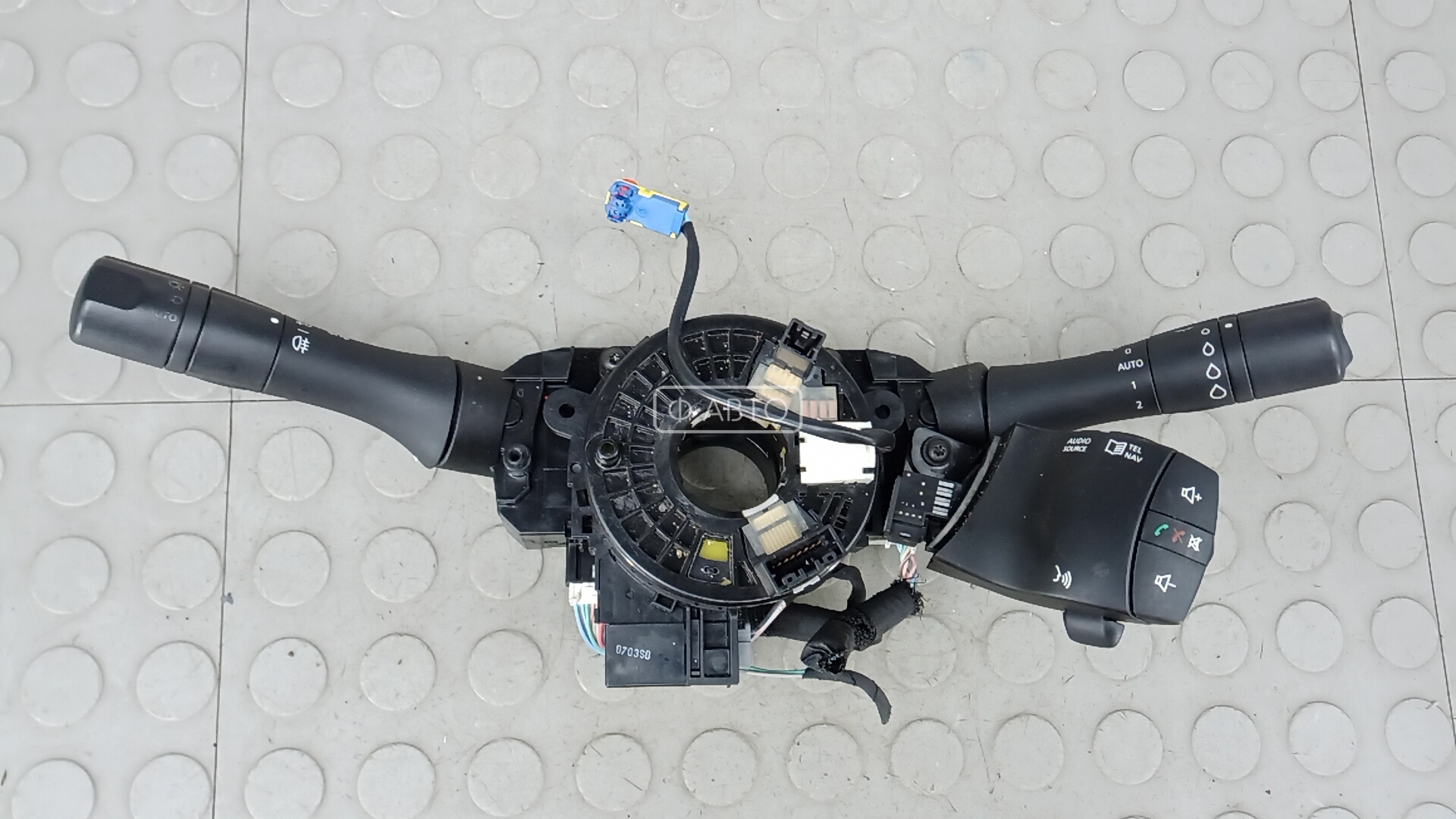 Переключатель поворотов и дворников (стрекоза)