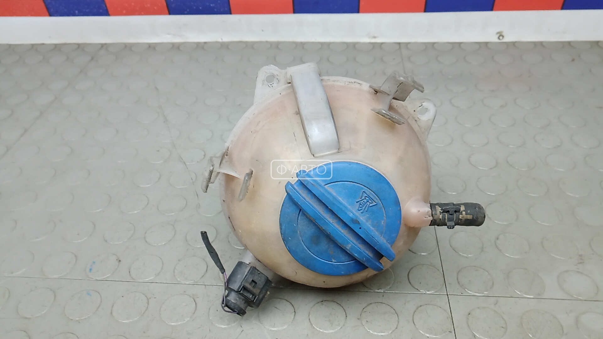 Бачок расширительный