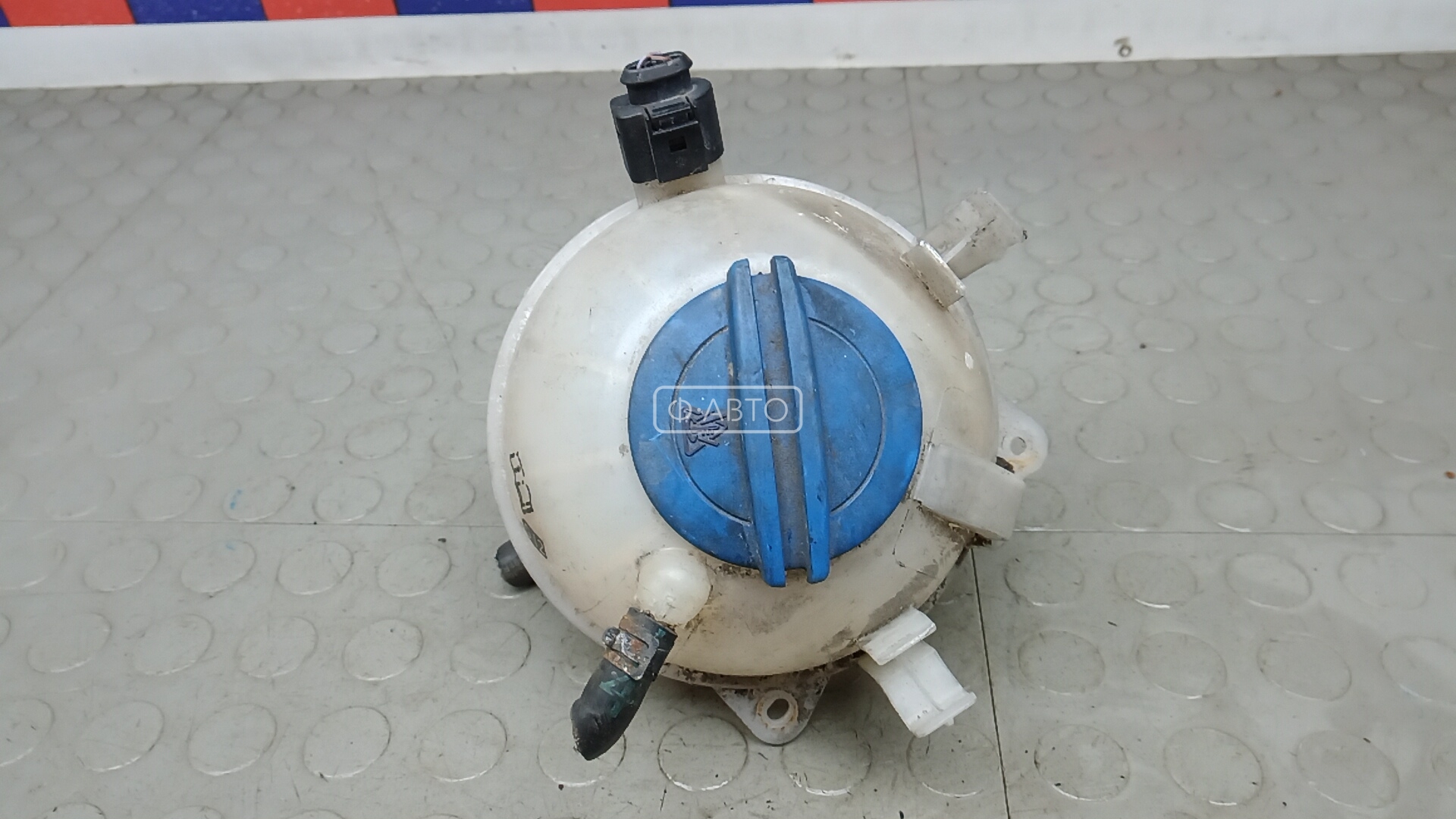 Бачок расширительный