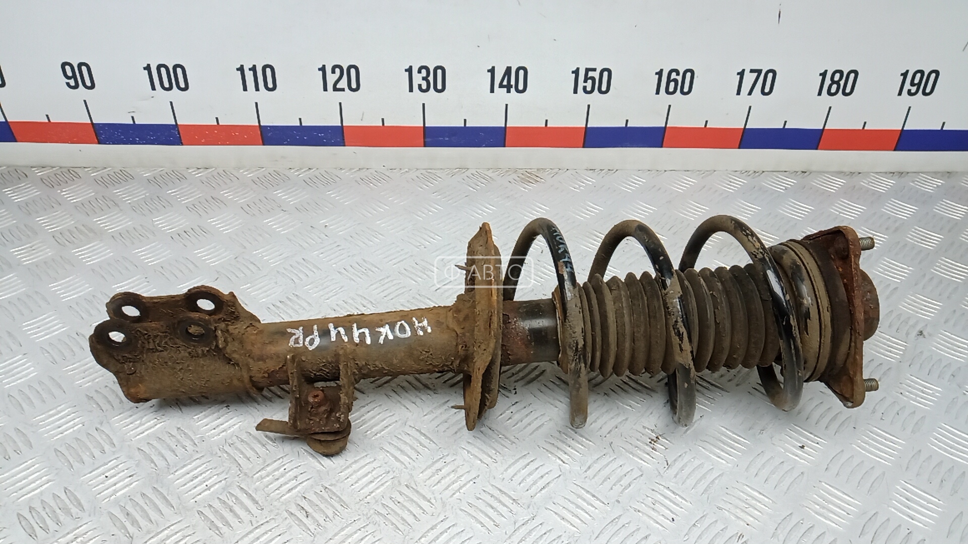 Стойка передняя правая