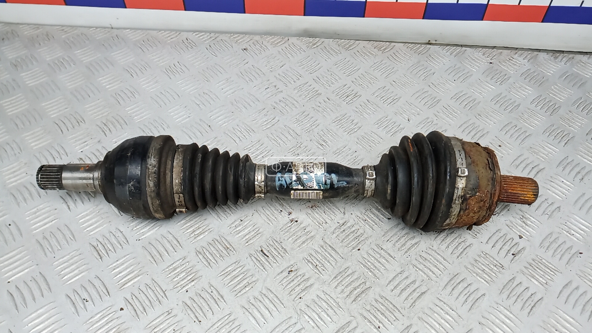 Привод передний левый