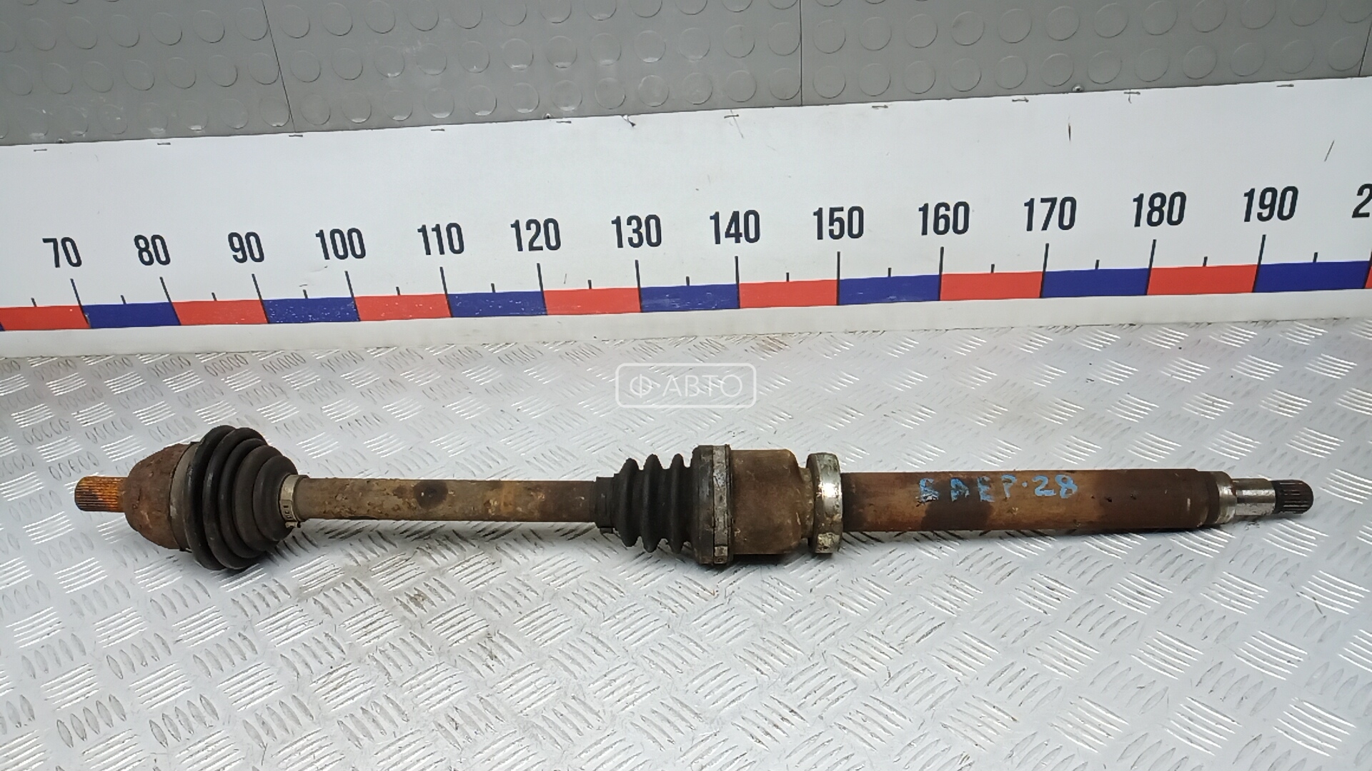 Привод передний правый