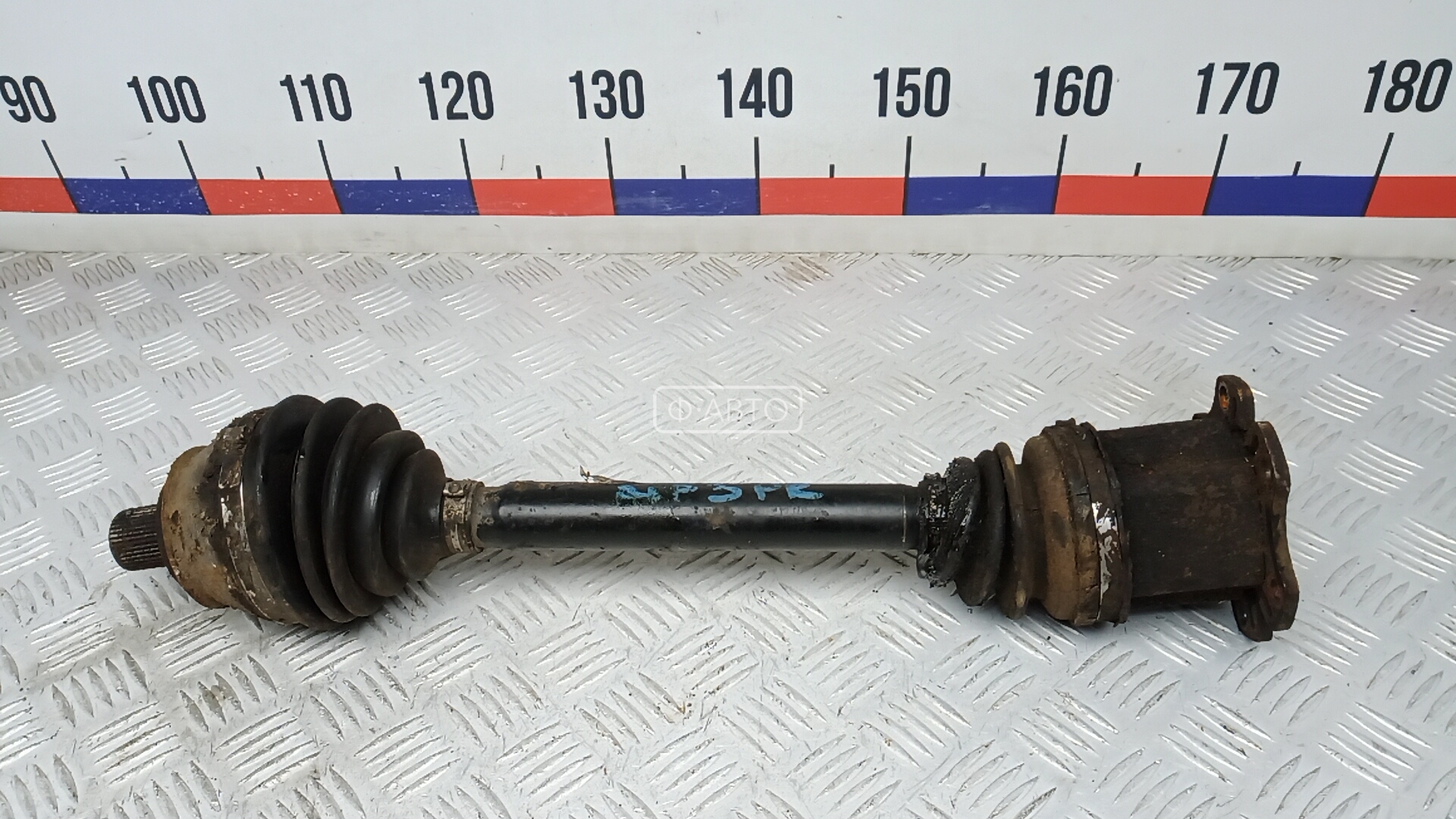 Привод передний правый