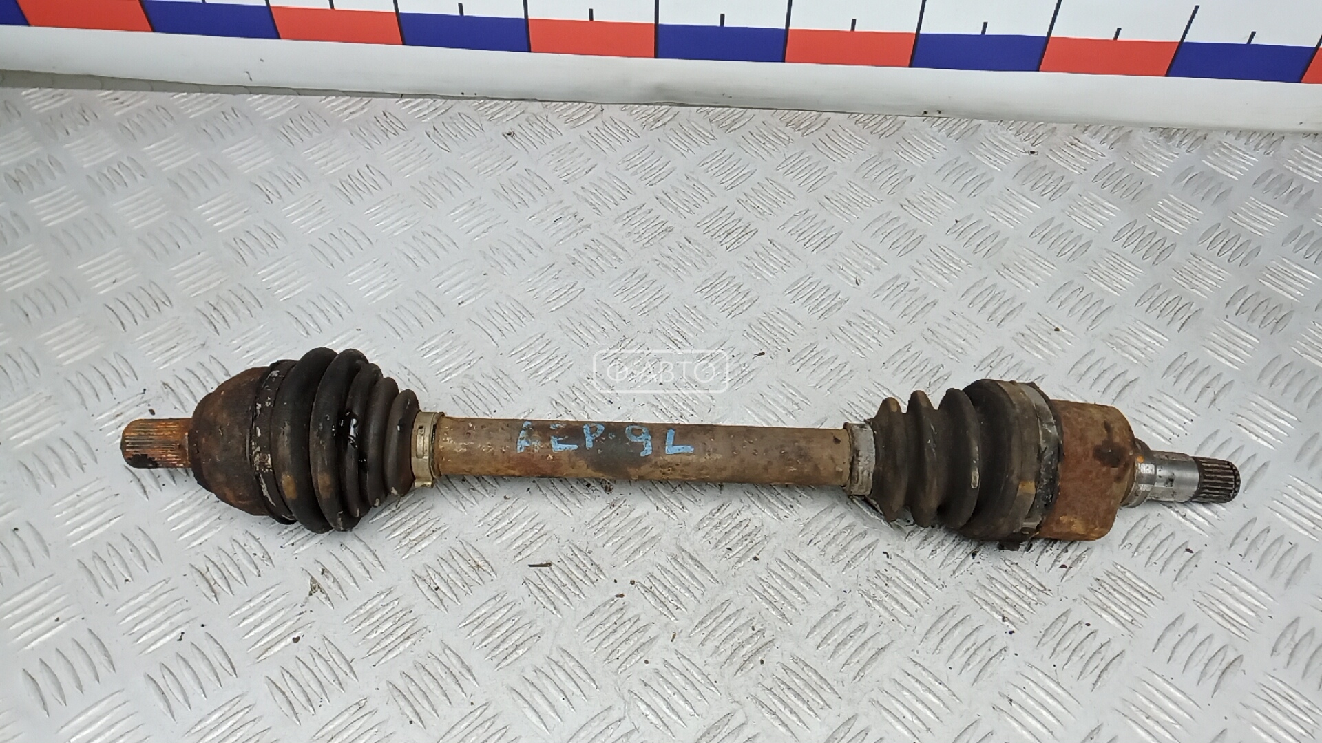 Привод передний левый