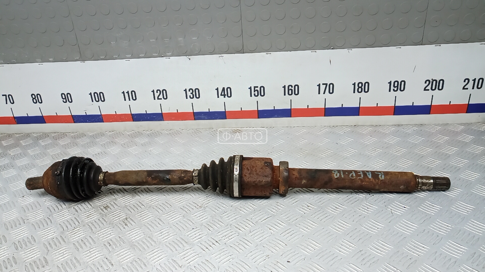 Привод передний правый