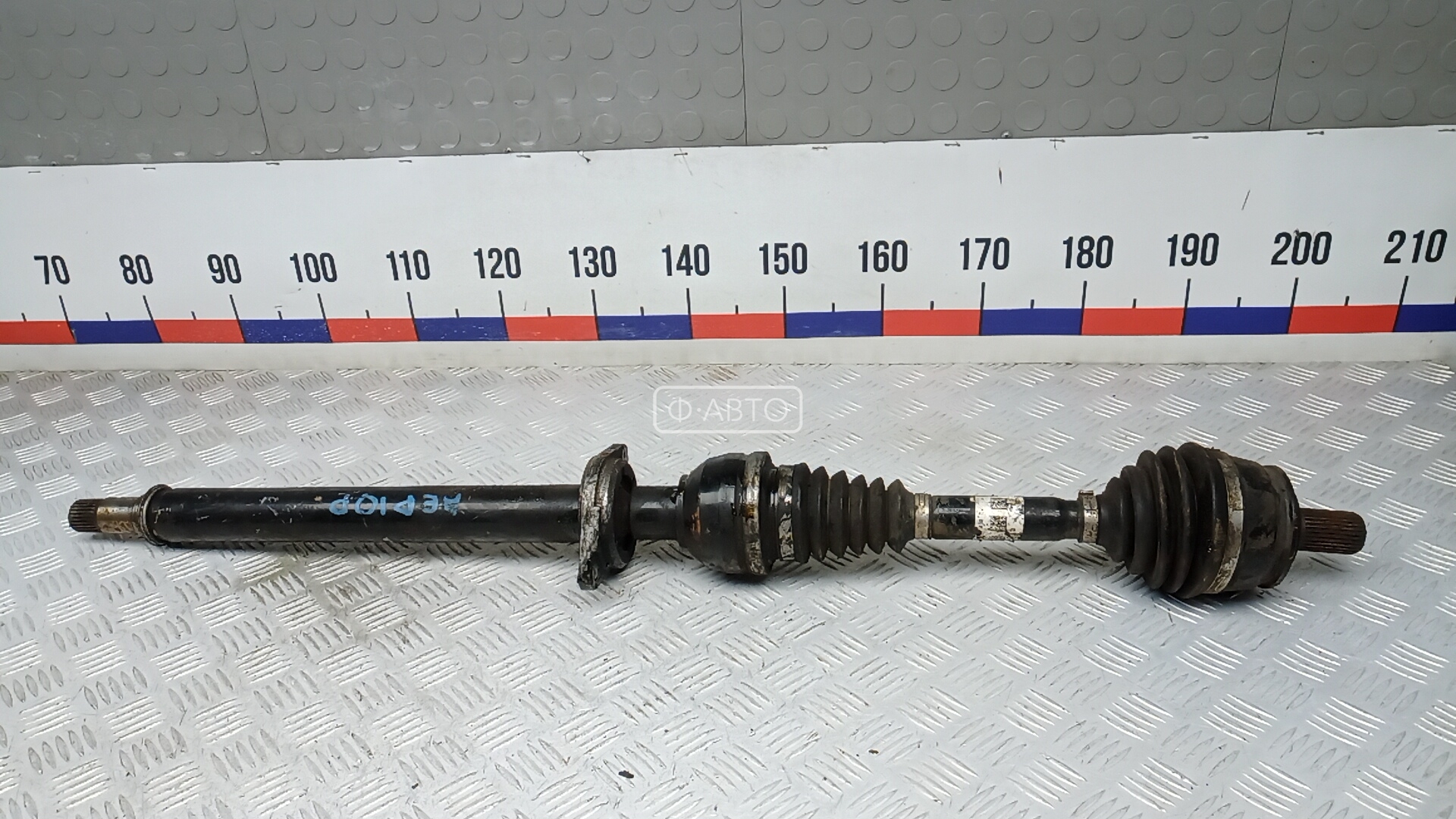 Привод передний правый